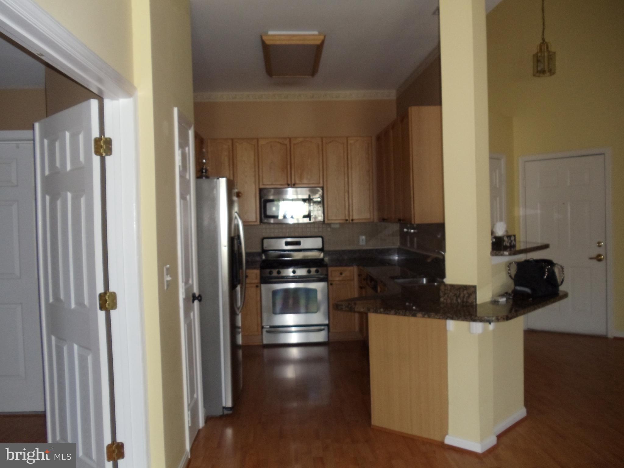 WESTBRIAR CONDOMINIUMS - Residential Lease