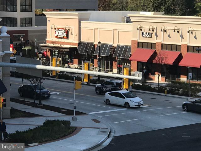 WESTBRIAR CONDOMINIUMS - Residential Lease