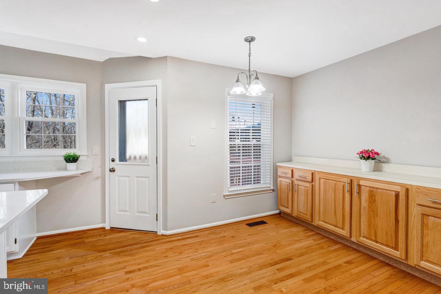 LAKE RIDGE - Residential Lease