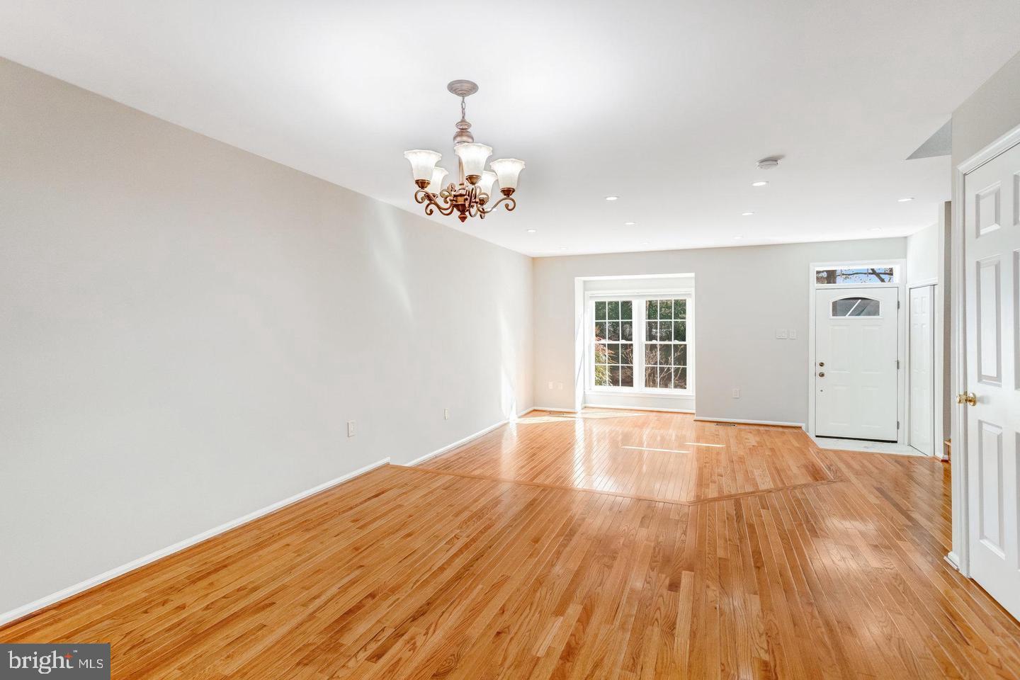 LAKE RIDGE - Residential Lease