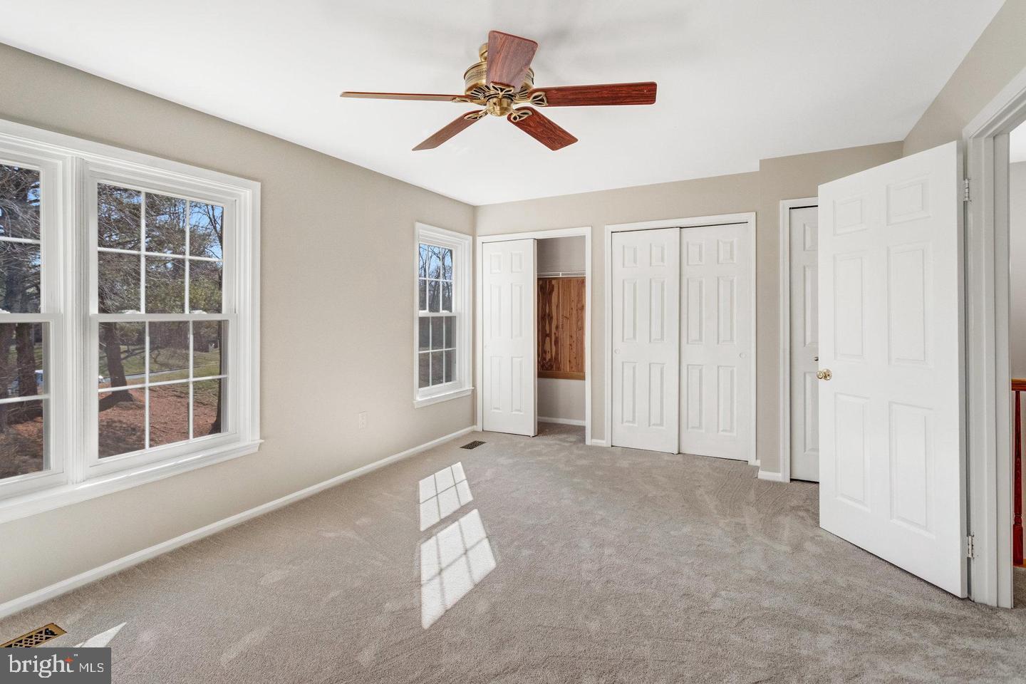 LAKE RIDGE - Residential Lease