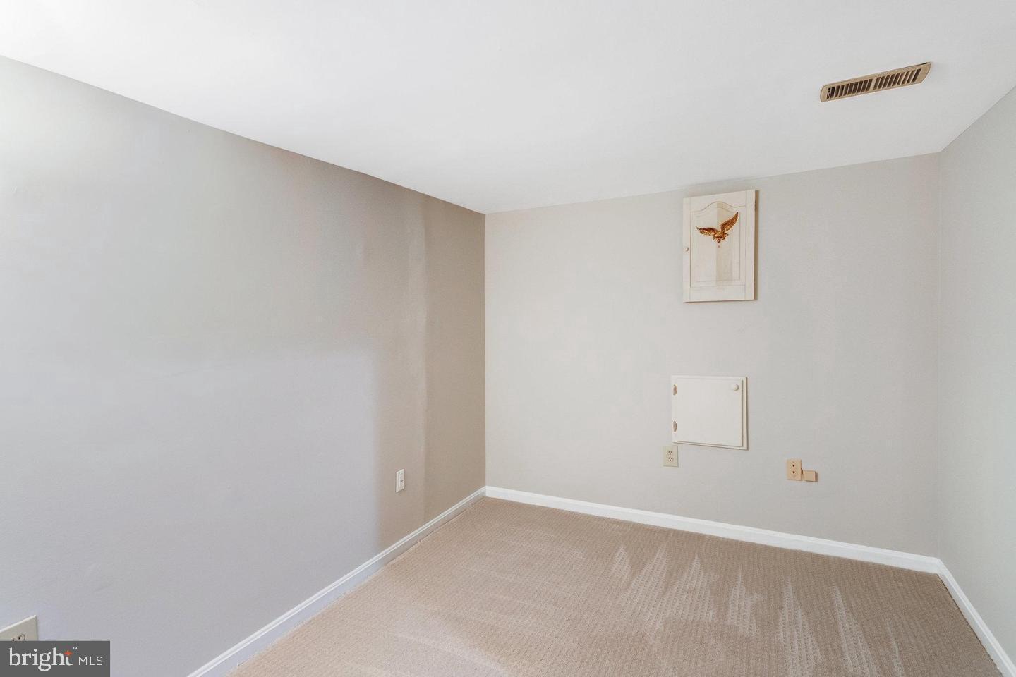 LAKE RIDGE - Residential Lease