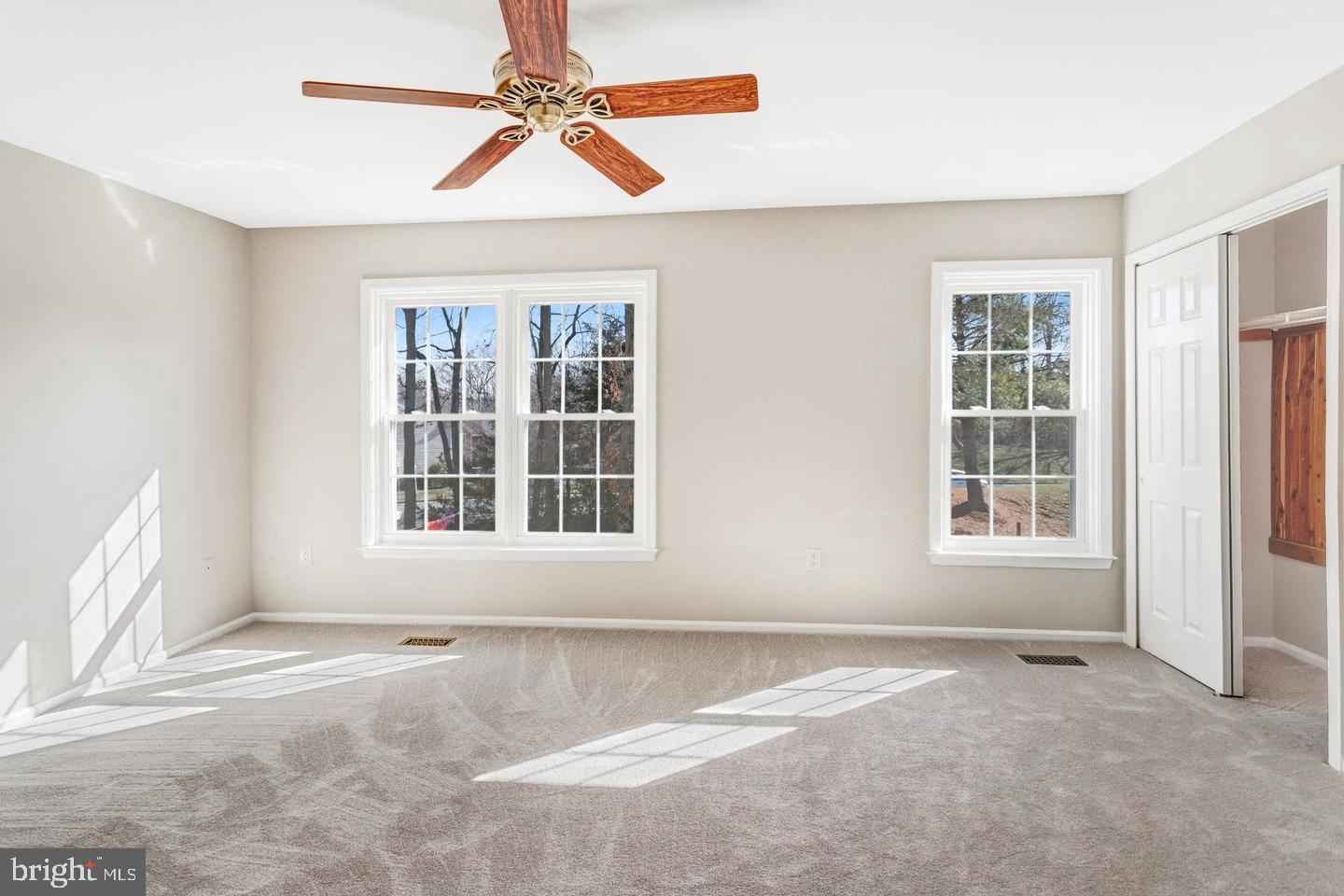 LAKE RIDGE - Residential Lease