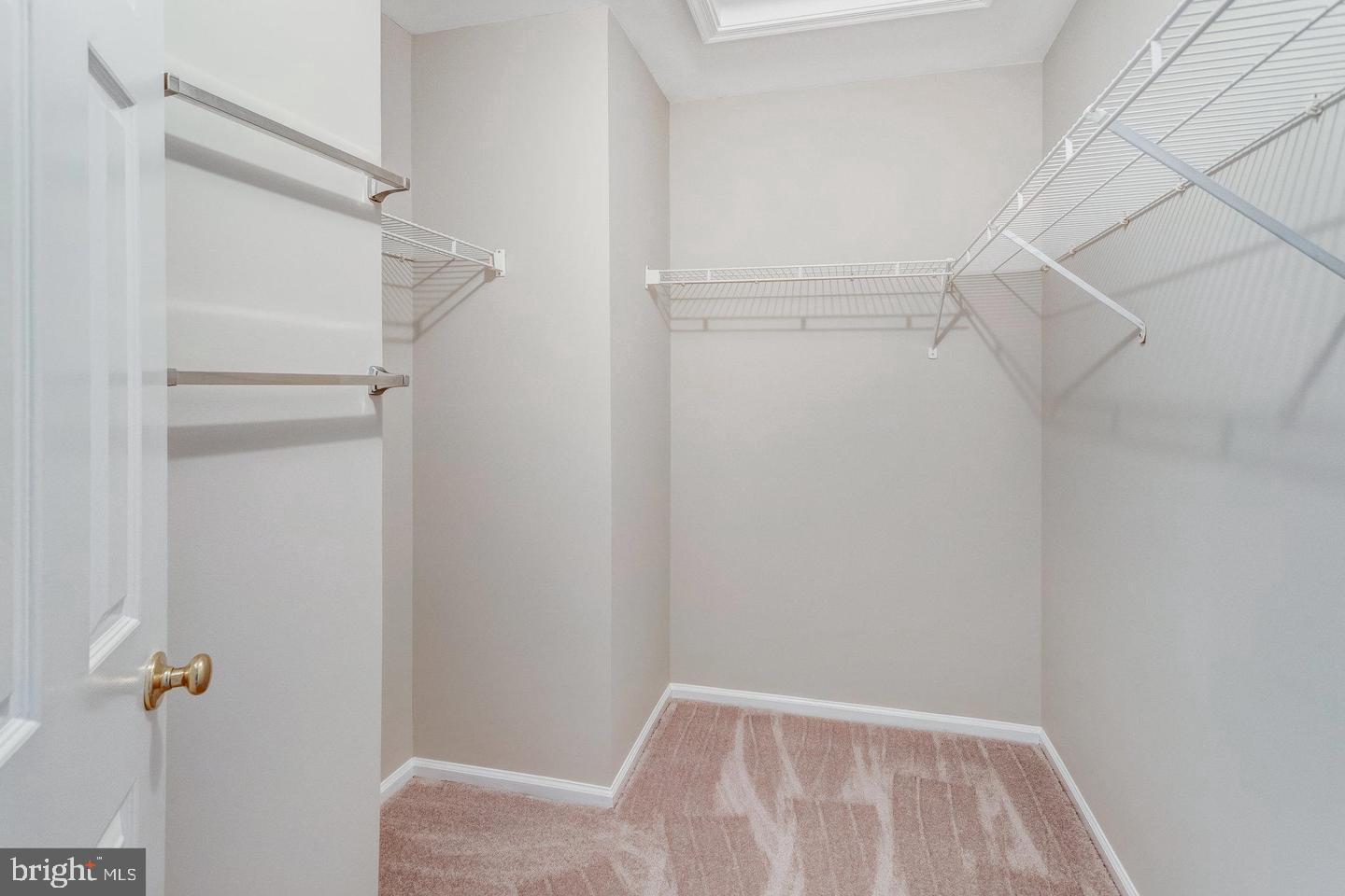 LAKE RIDGE - Residential Lease