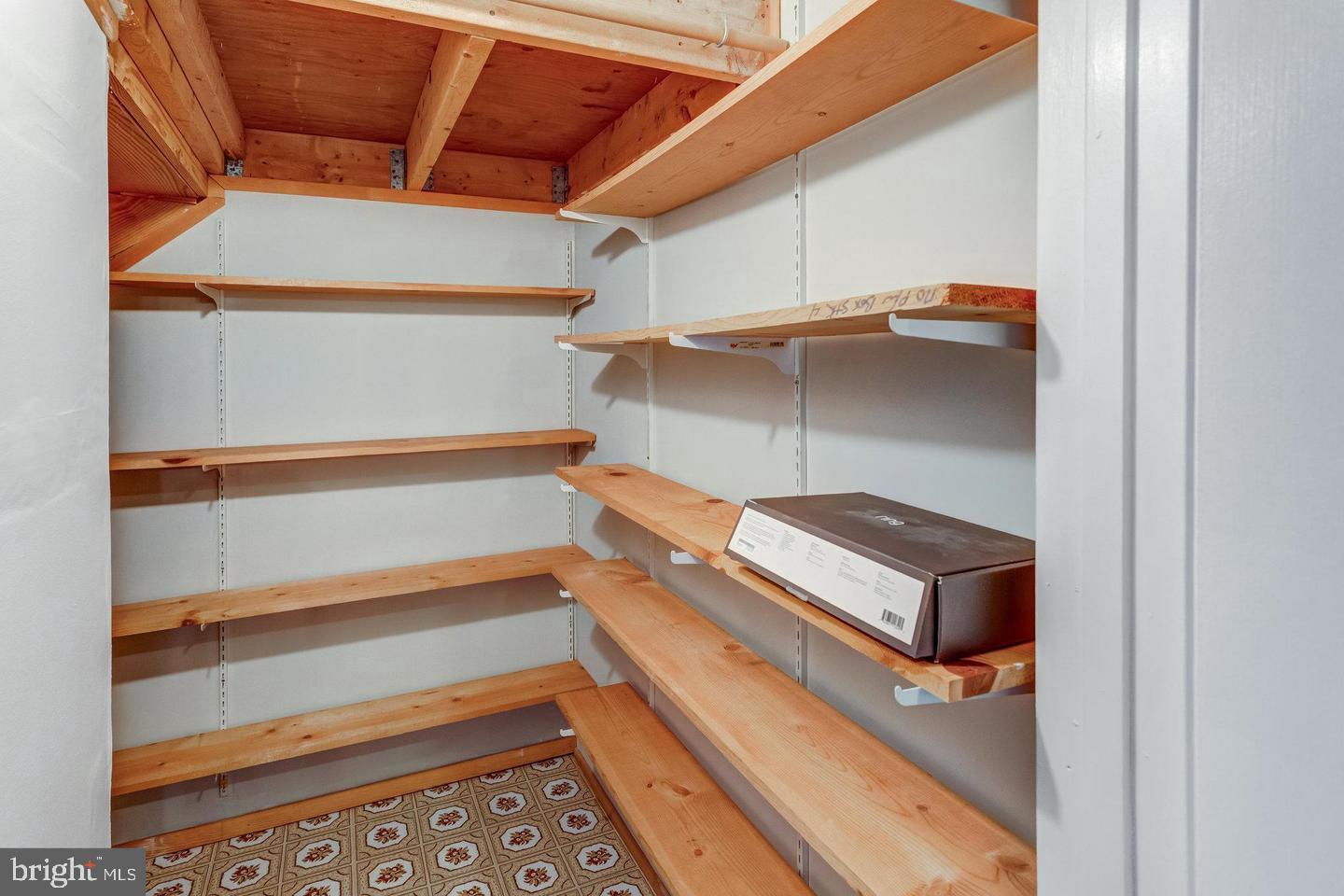 LAKE RIDGE - Residential Lease