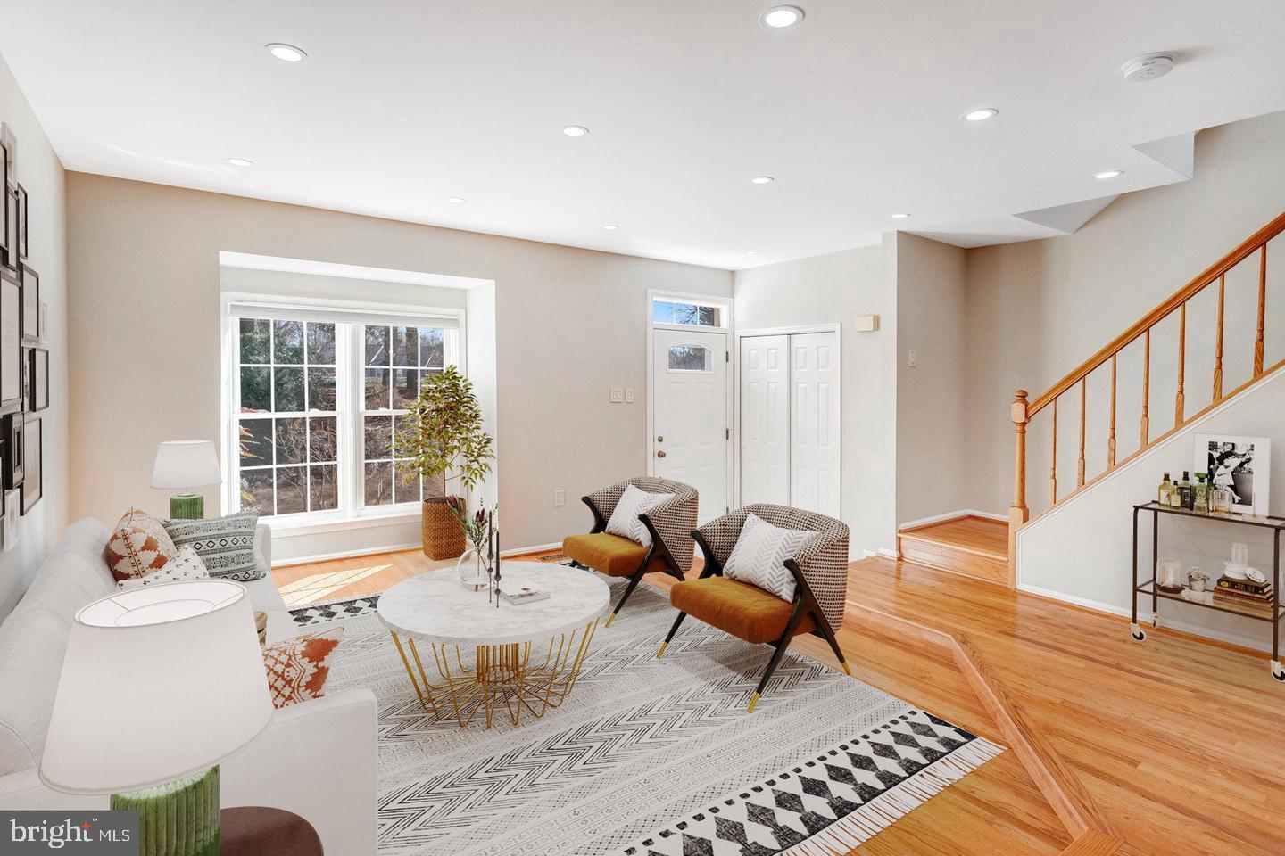 LAKE RIDGE - Residential Lease