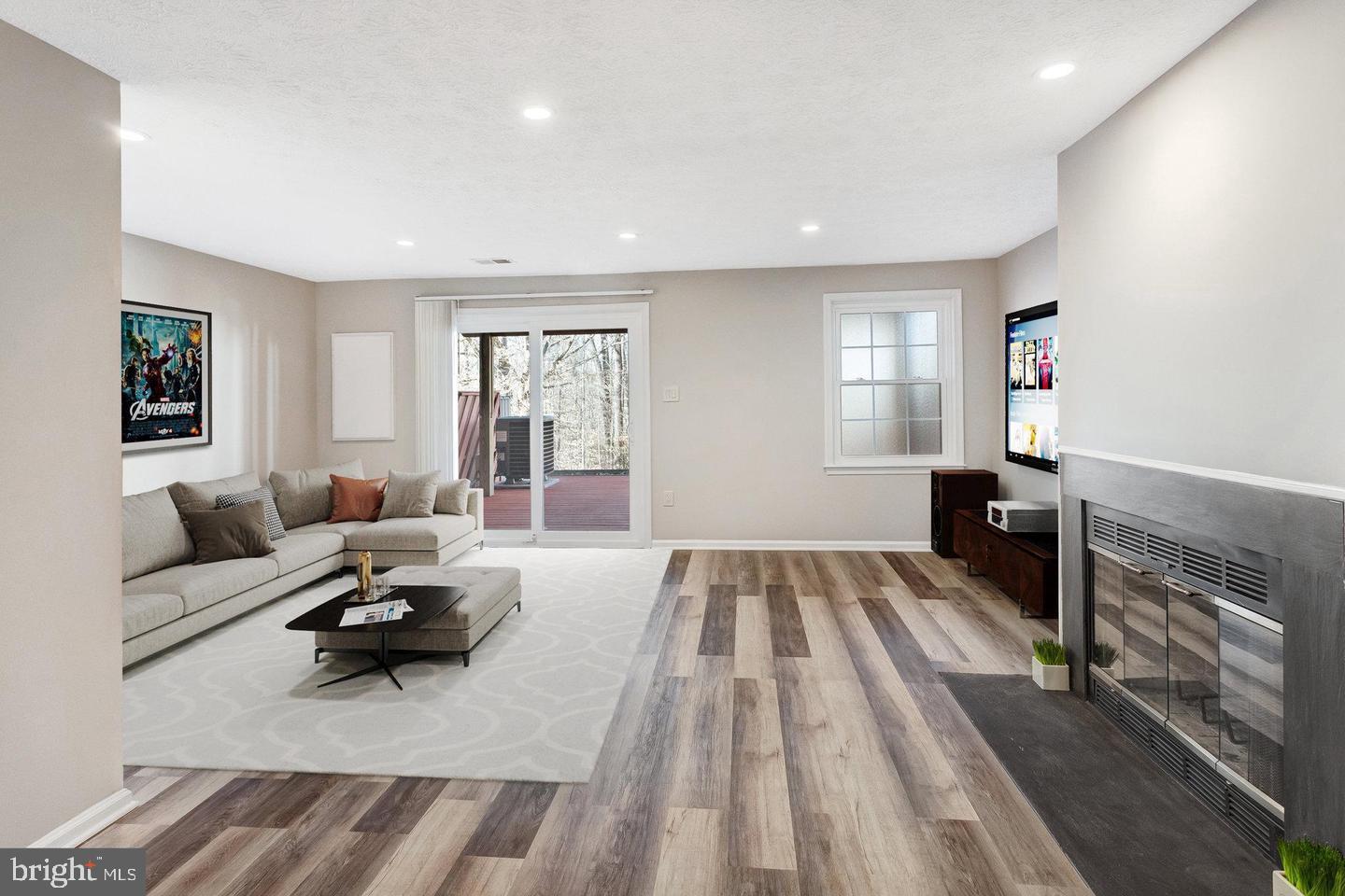 LAKE RIDGE - Residential Lease