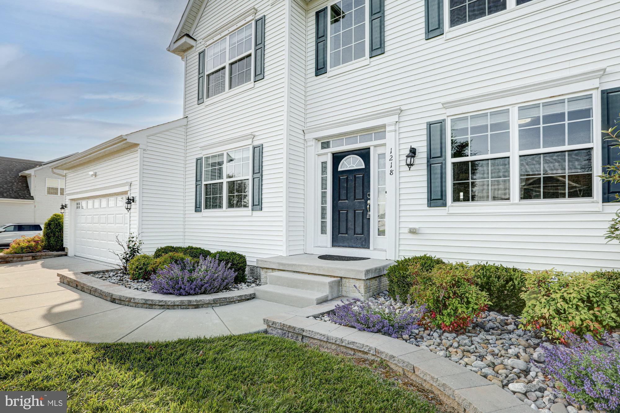 1218 PIMPERNELL PATH