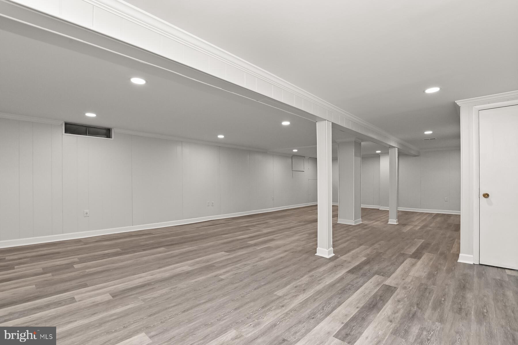 RUNNING BROOK - Residential