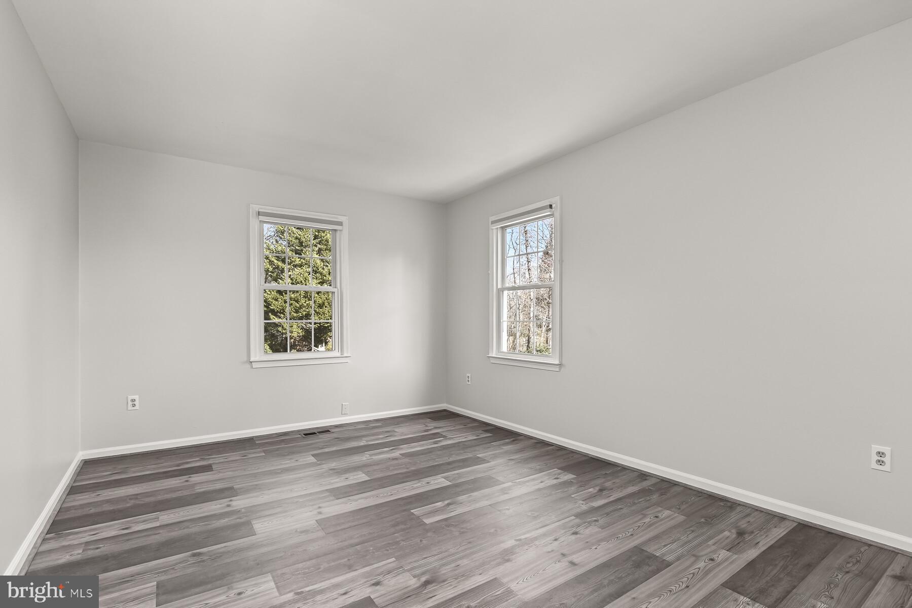 RUNNING BROOK - Residential