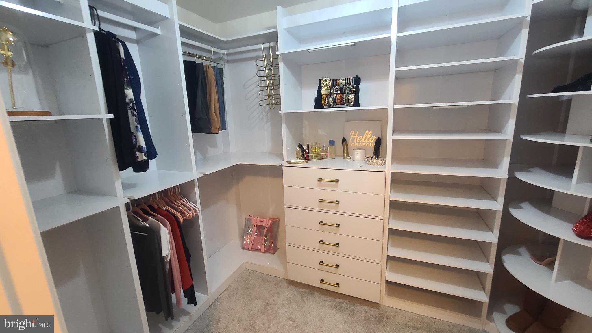 MASON'S LANDING - Residential