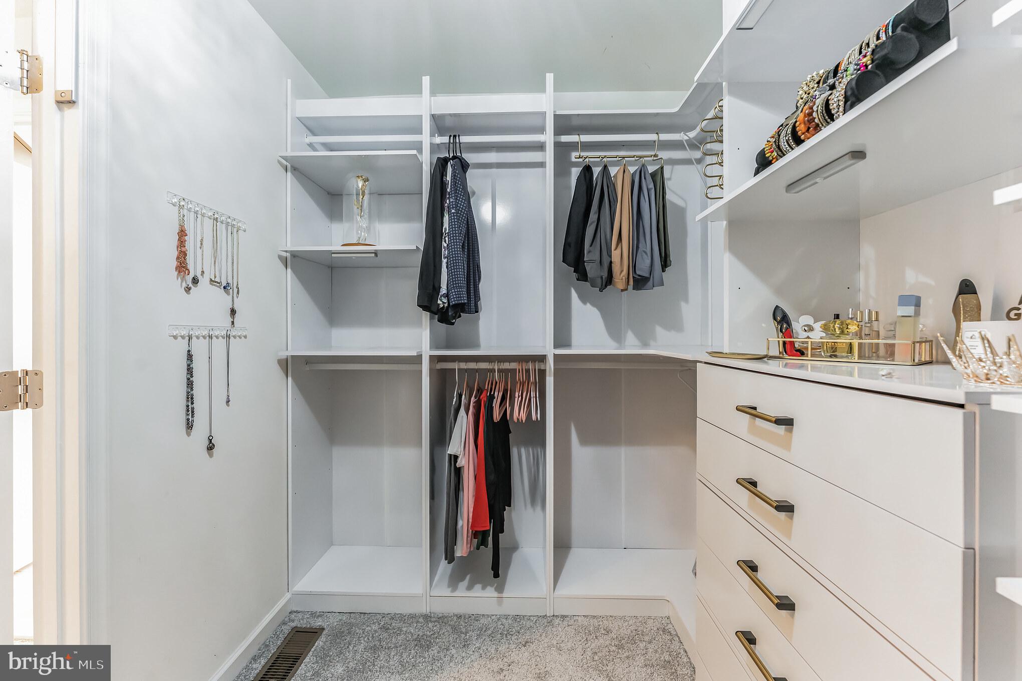 MASON'S LANDING - Residential