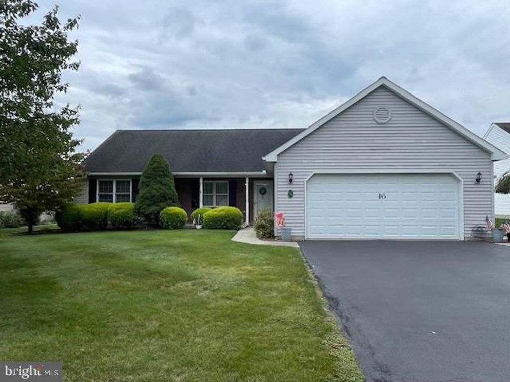 Photo of 16 Rosemont Drive, MYERSTOWN, PA 17067 (MLS # PALN2023078)