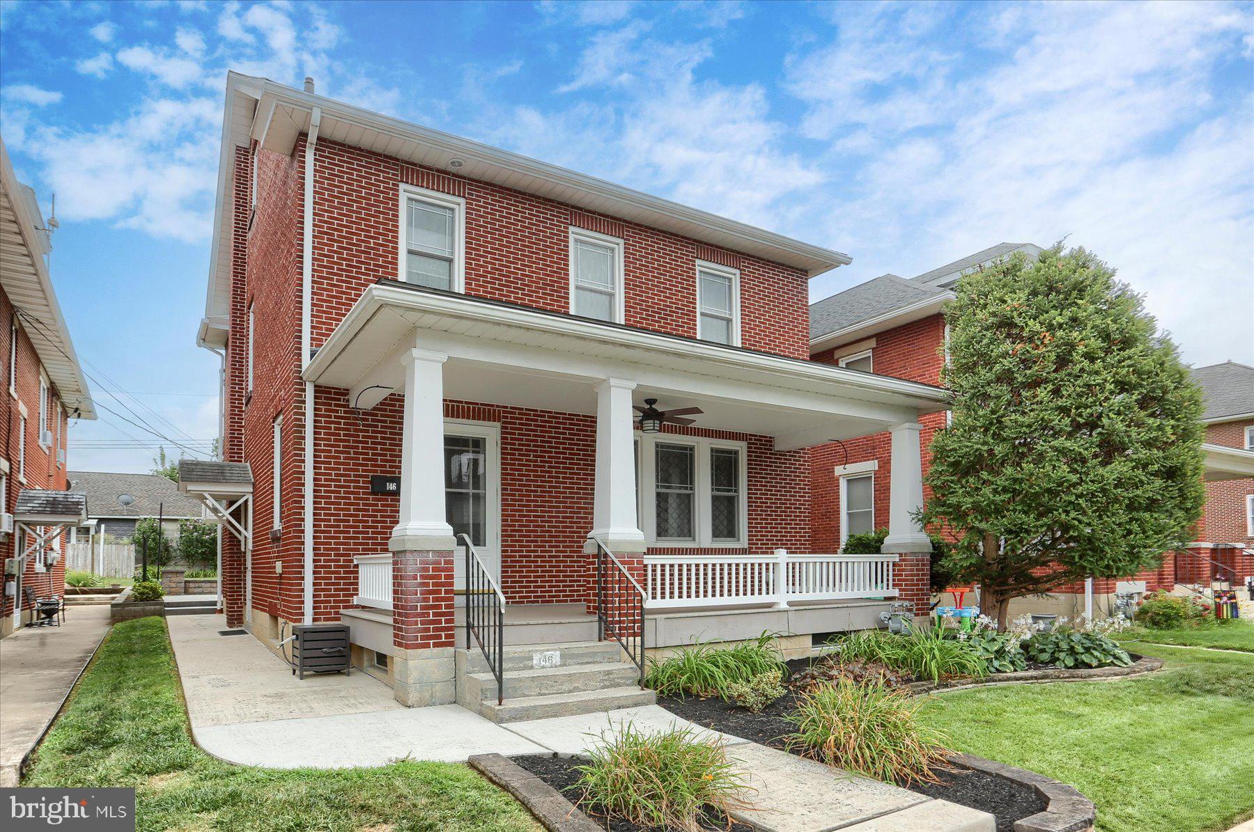 146 W GRANADA AVENUE