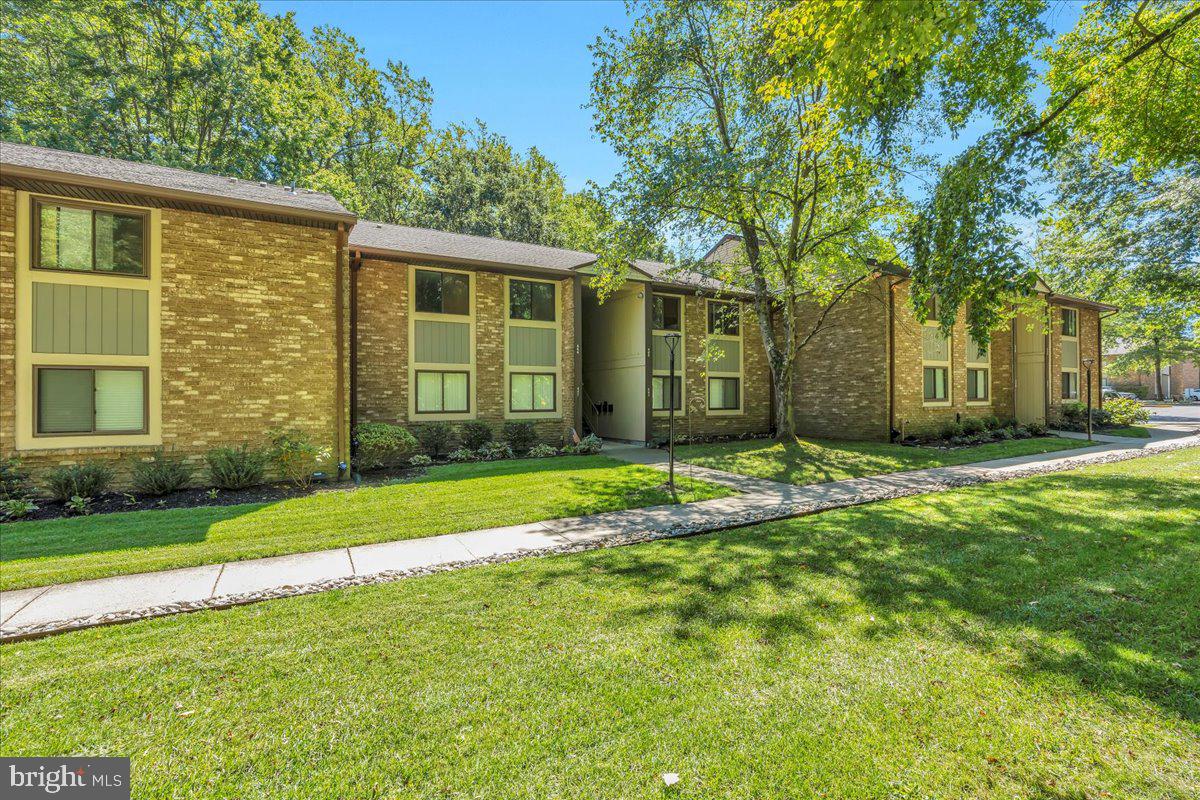115 E KINGS HIGHWAY 442