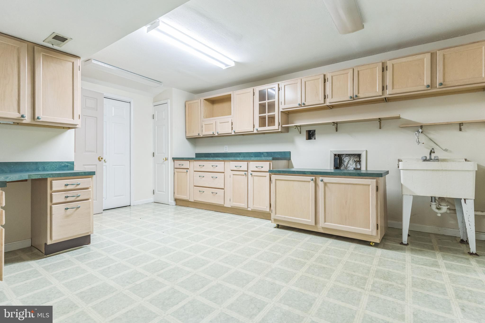 ELMHURST RIDGE - Residential