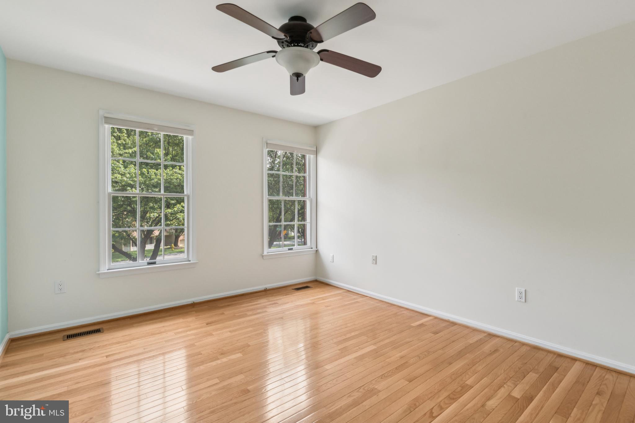 ELMHURST RIDGE - Residential