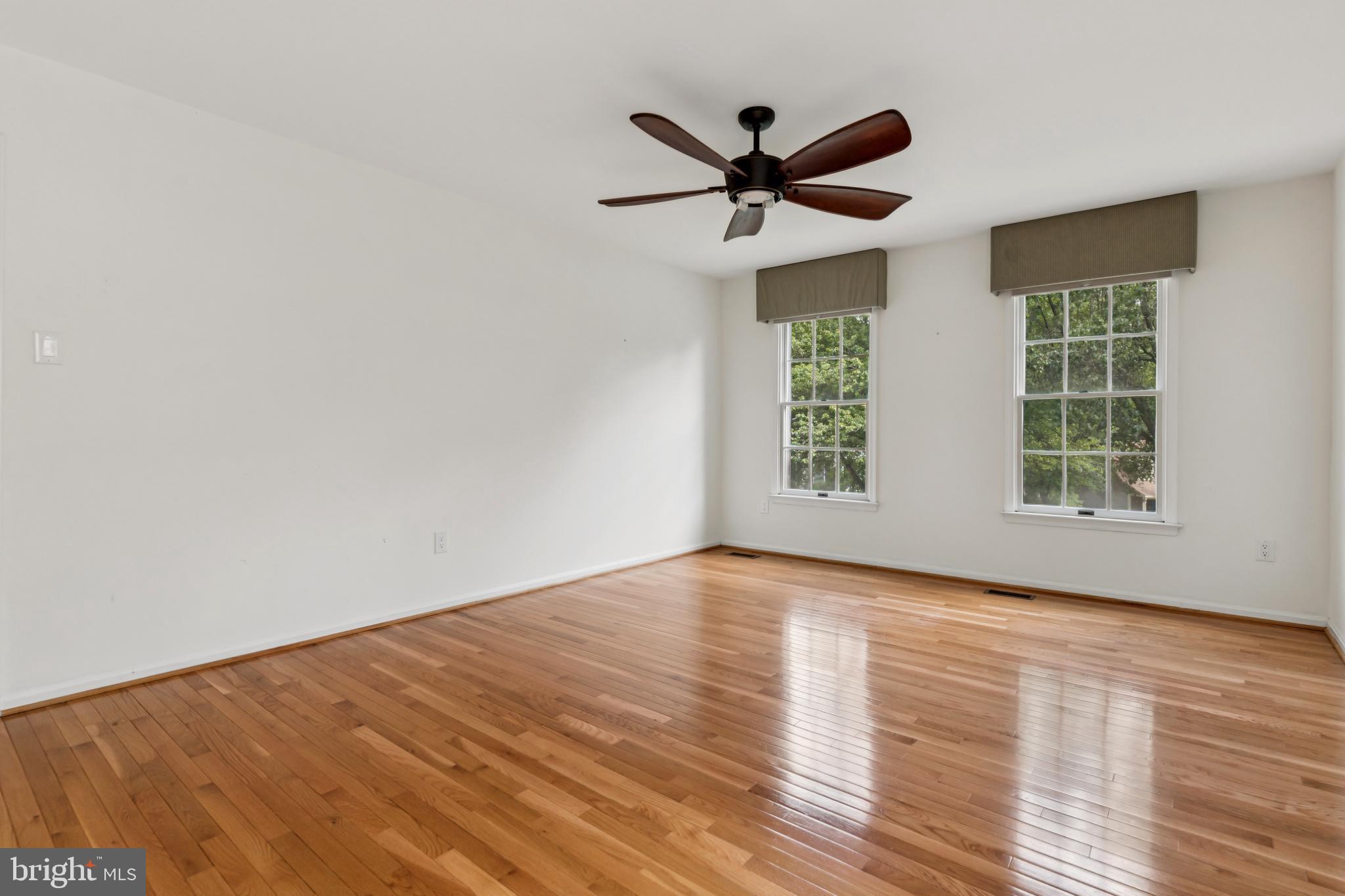 ELMHURST RIDGE - Residential