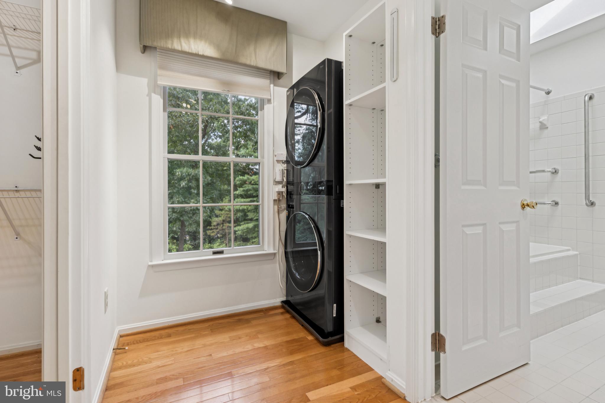 ELMHURST RIDGE - Residential