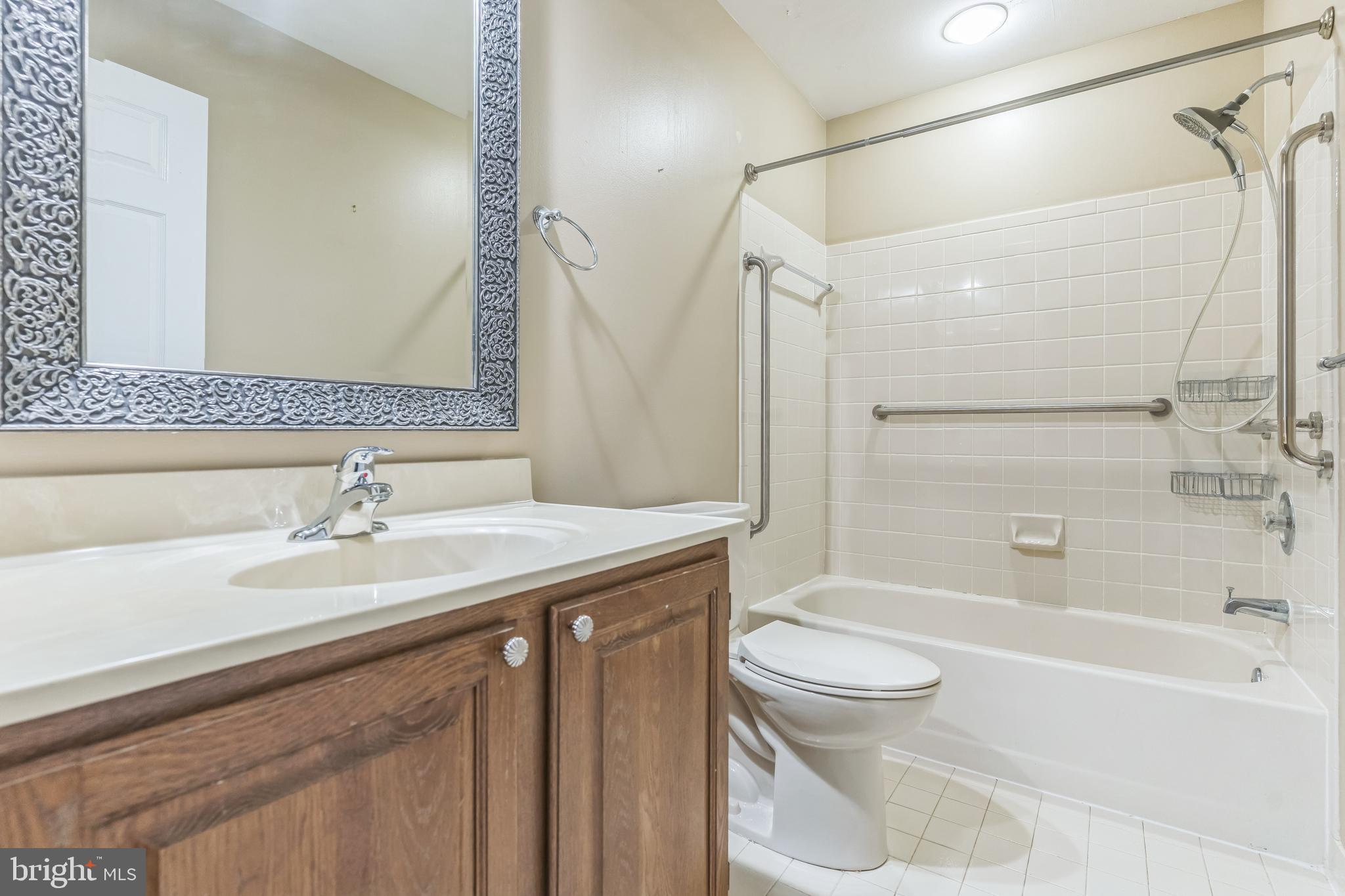 ELMHURST RIDGE - Residential