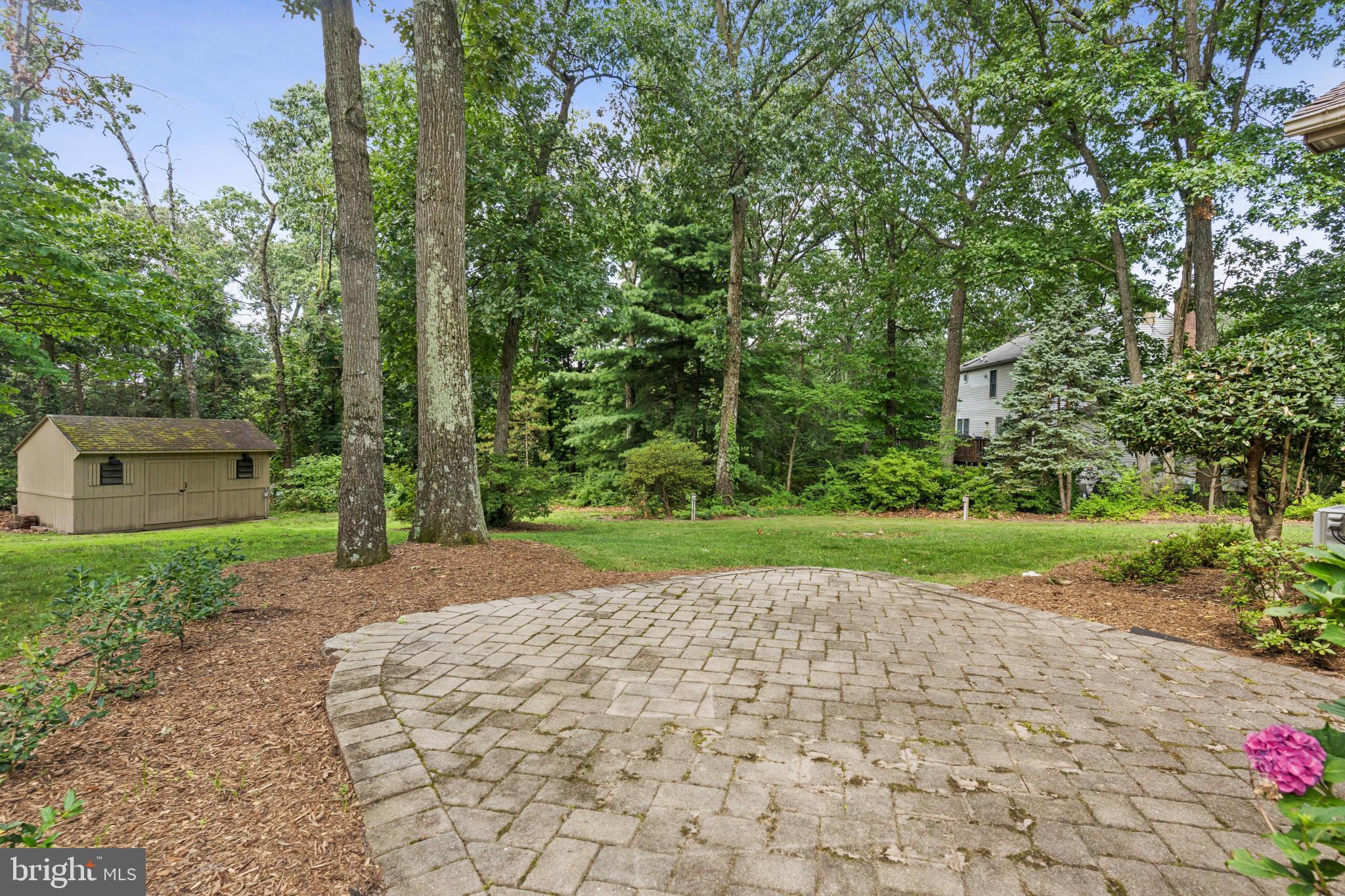 ELMHURST RIDGE - Residential