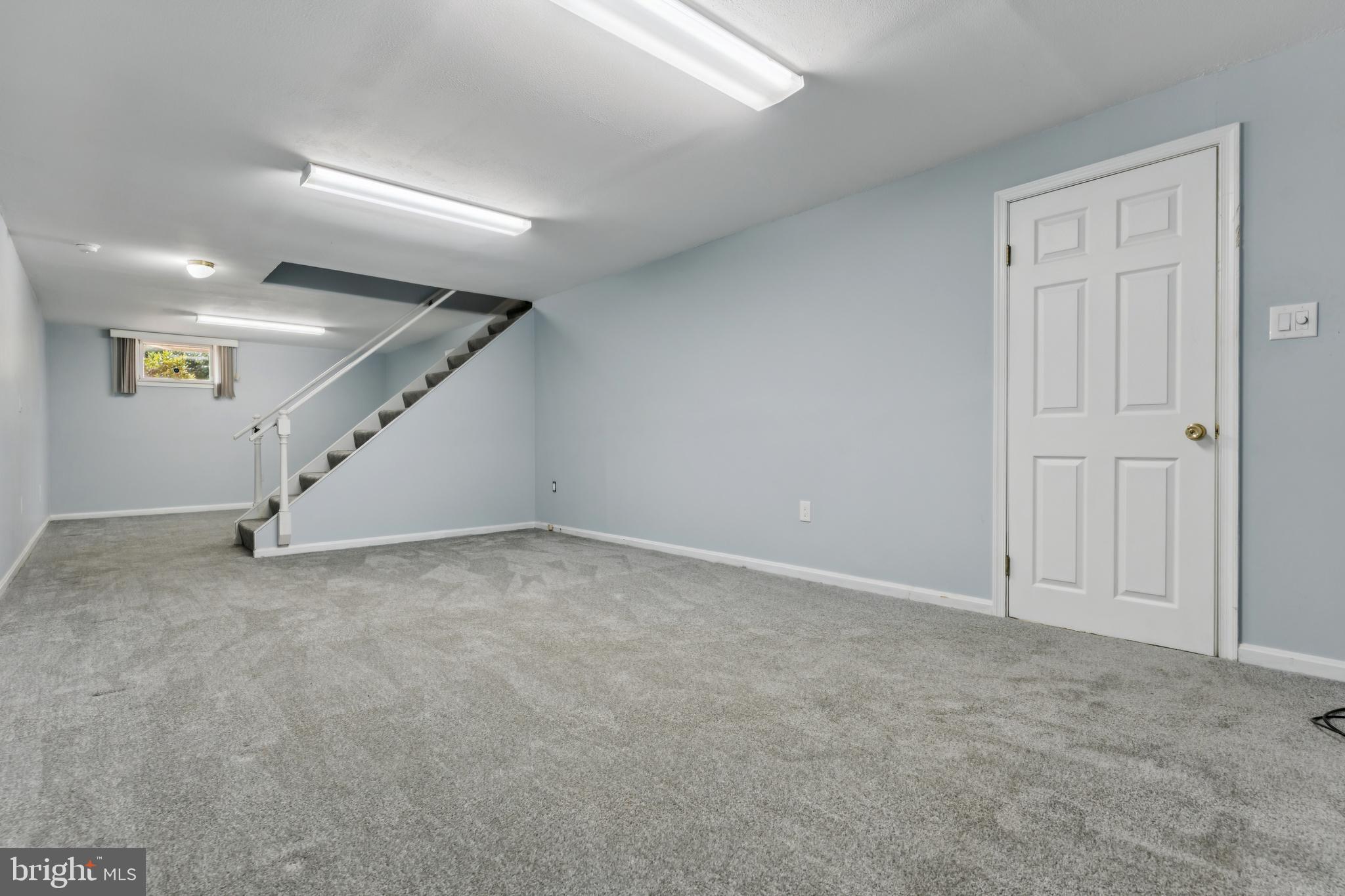 ELMHURST RIDGE - Residential