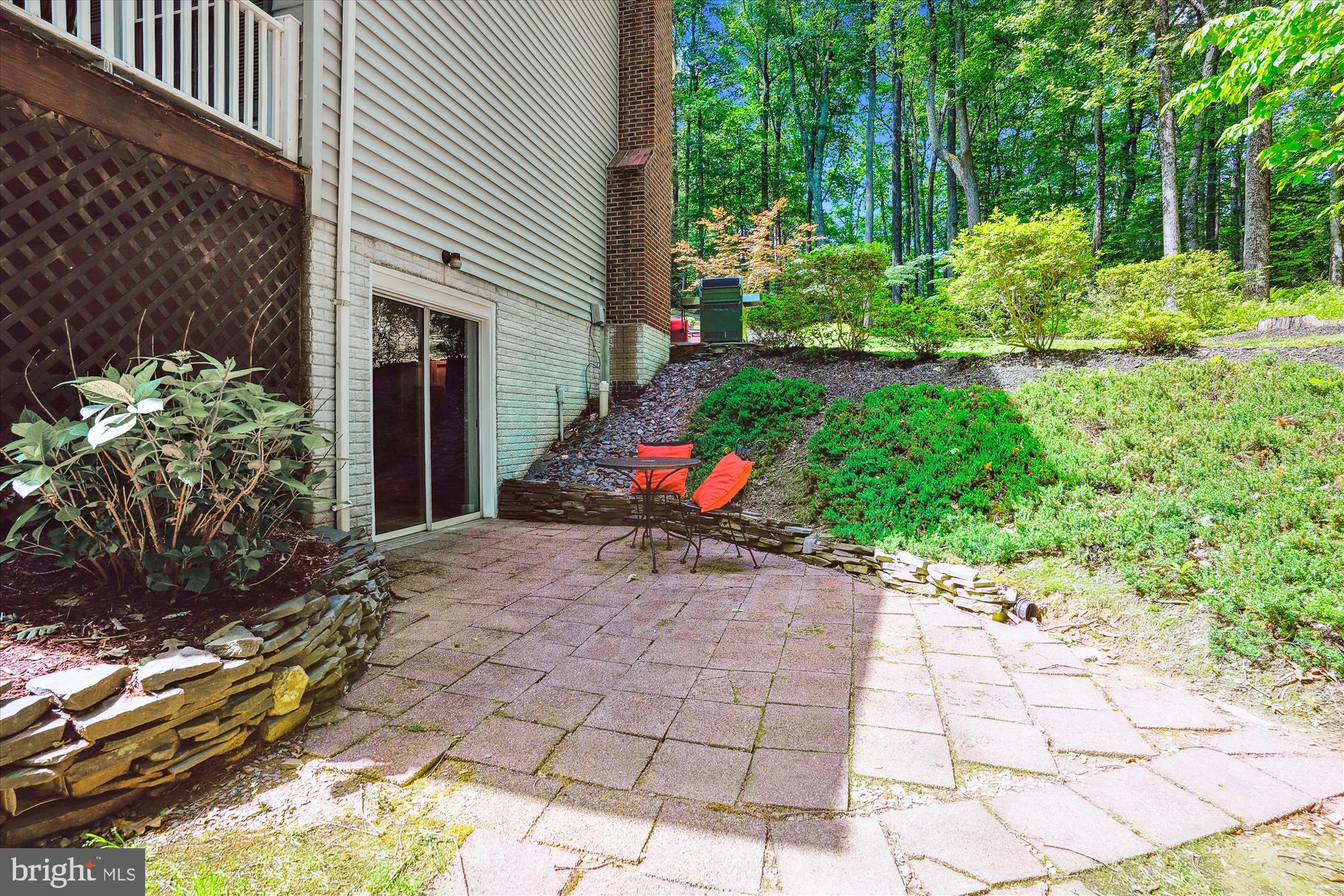 FOREST HILLS - Residential