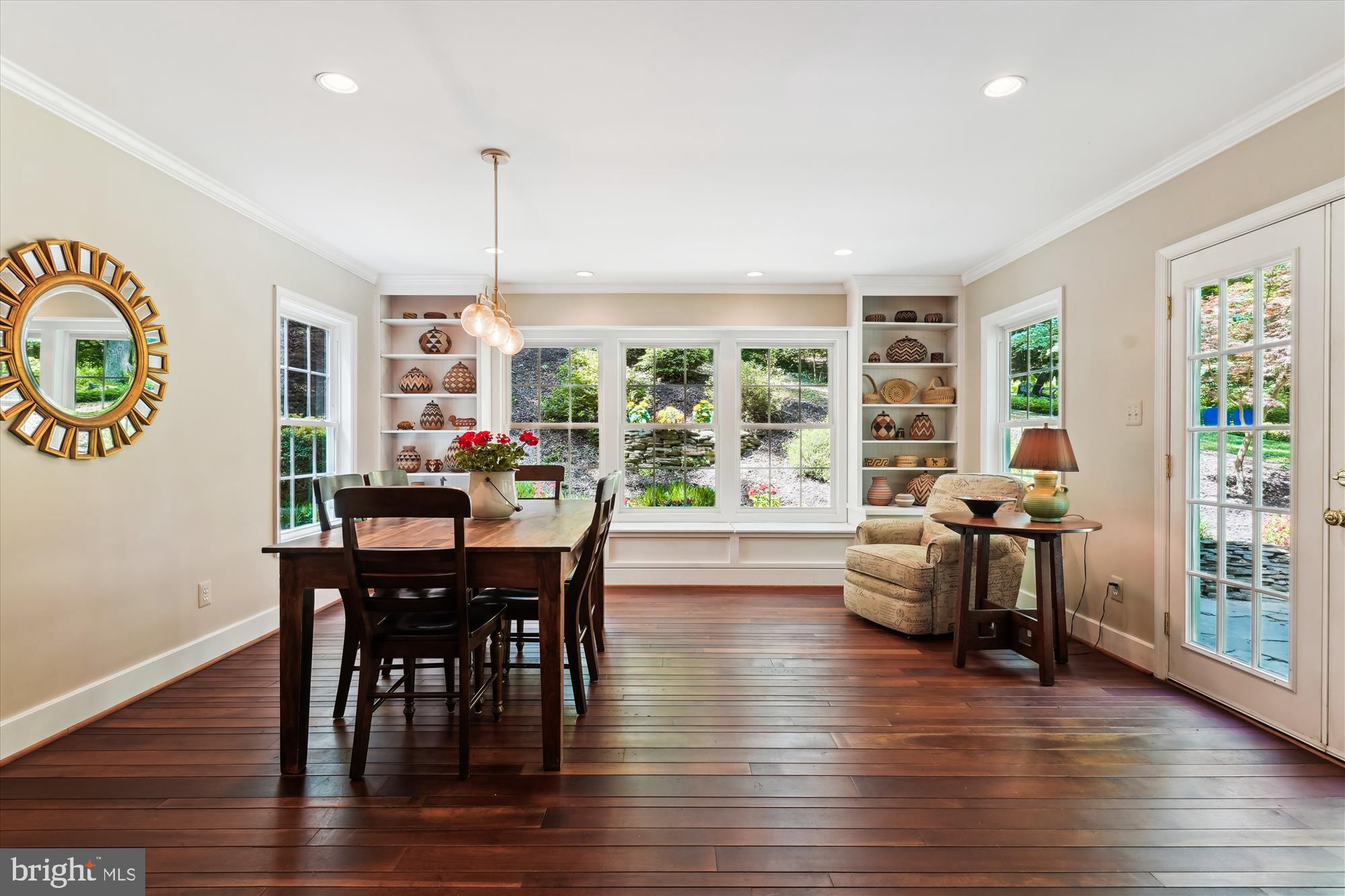 FOREST HILLS - Residential