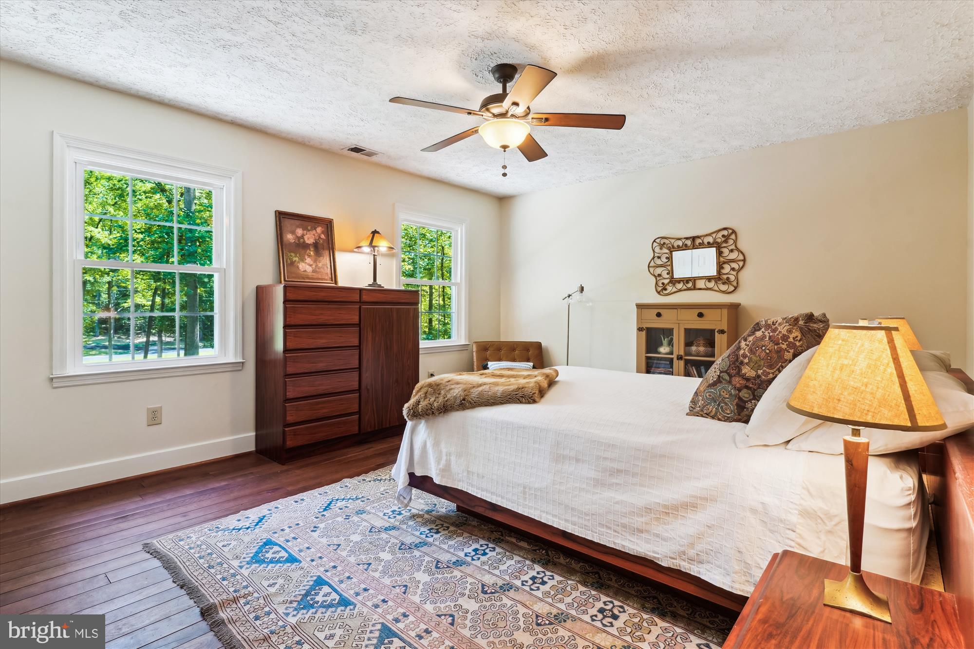 FOREST HILLS - Residential