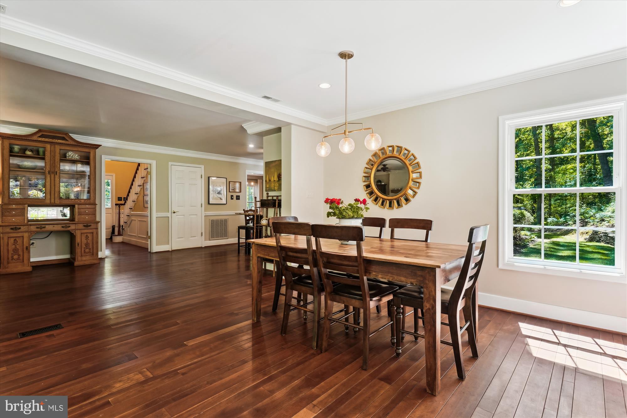 FOREST HILLS - Residential