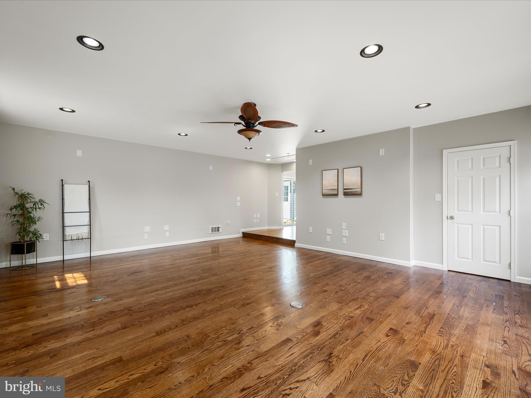 HERMITAGE RIDGE - Residential