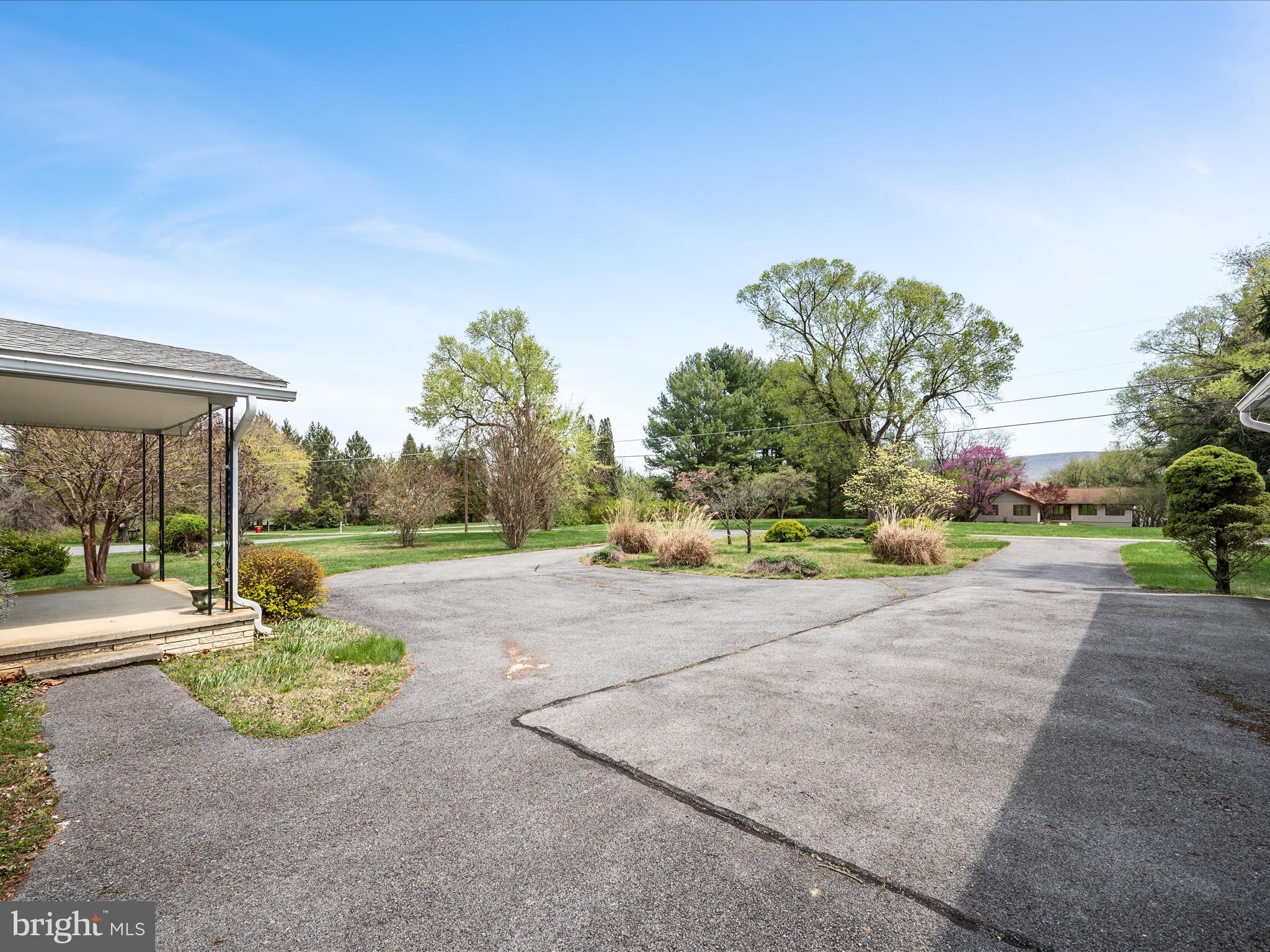 HERMITAGE RIDGE - Residential