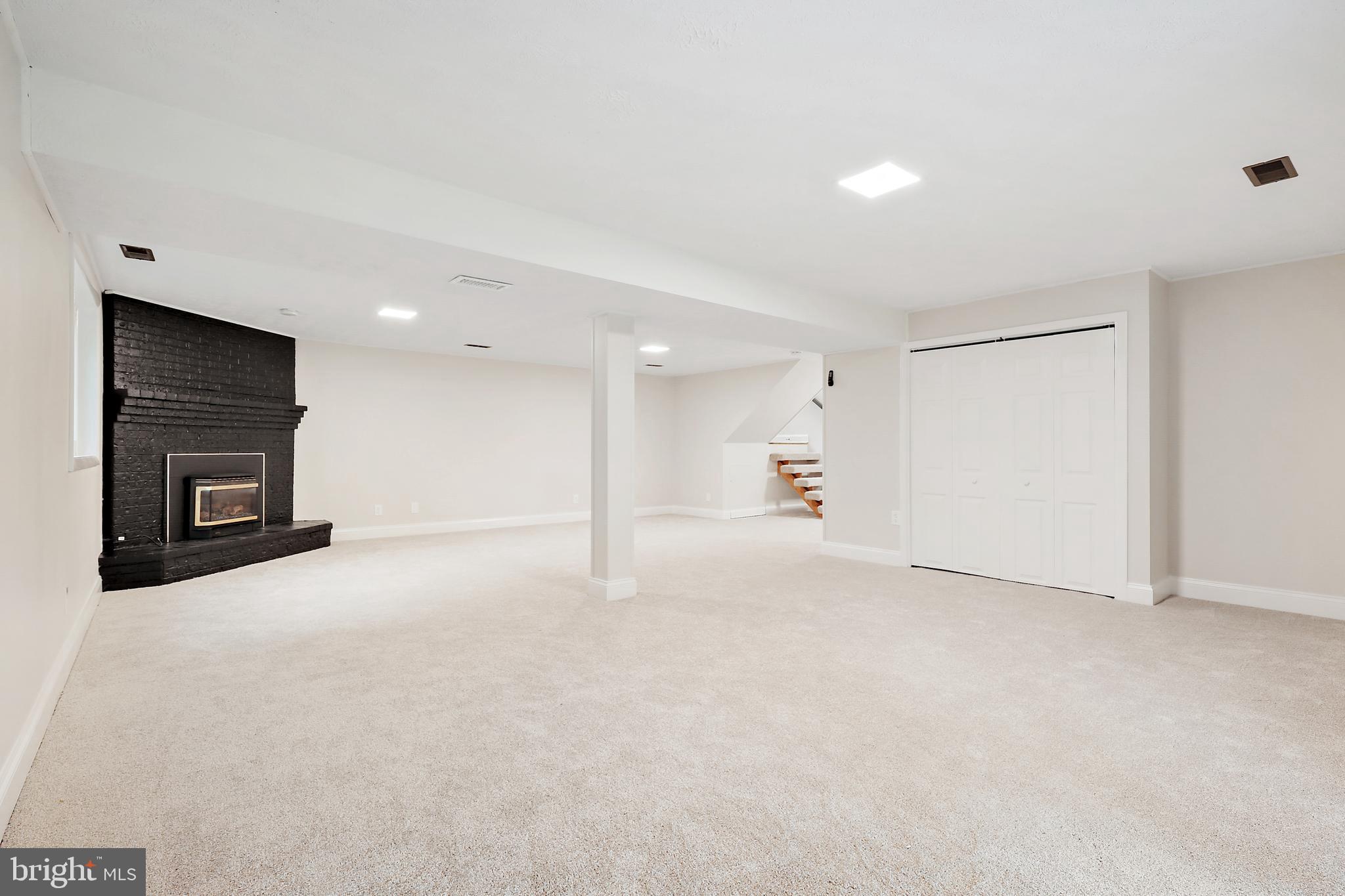 WOODCREST - Residential