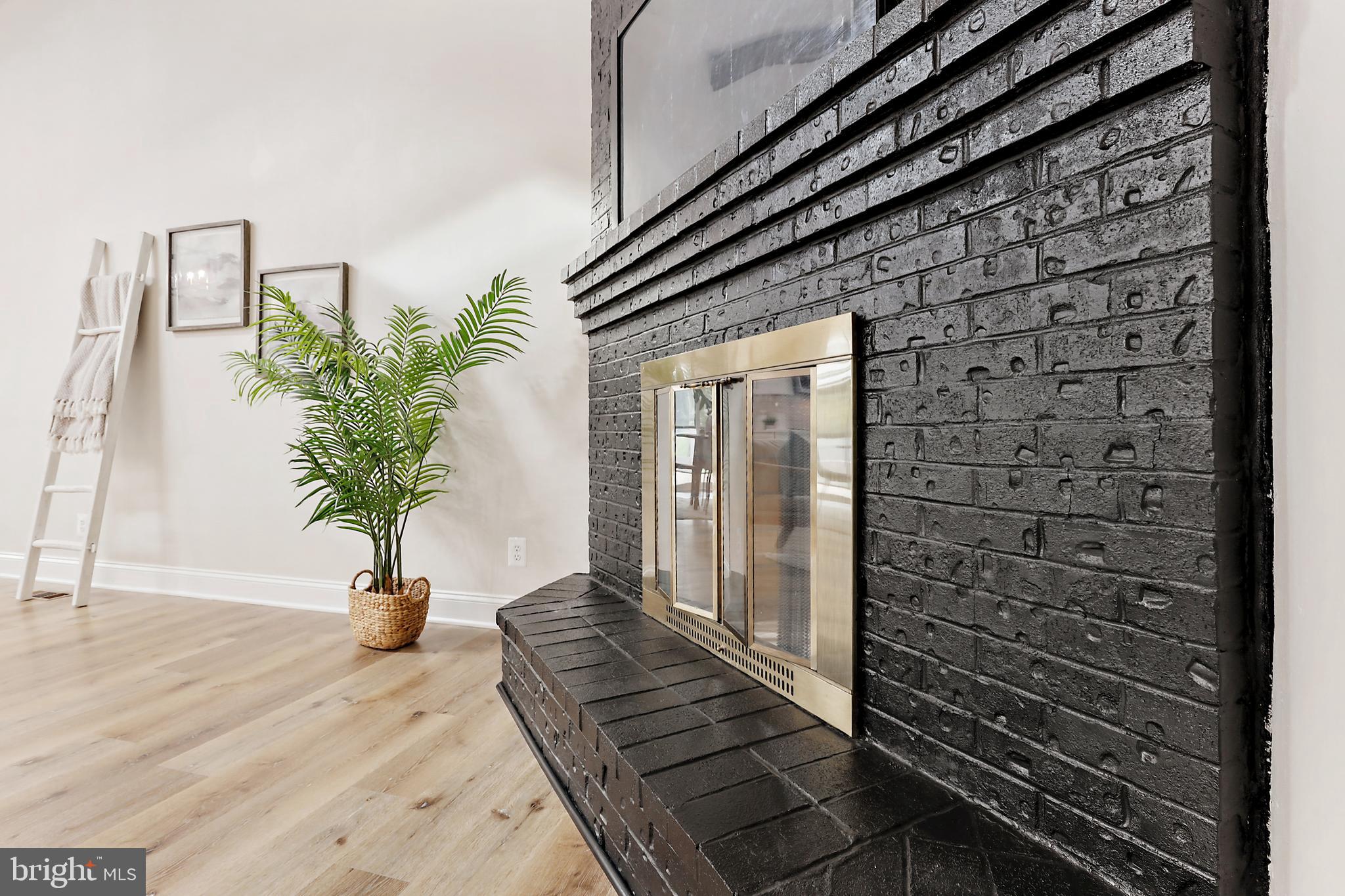 WOODCREST - Residential