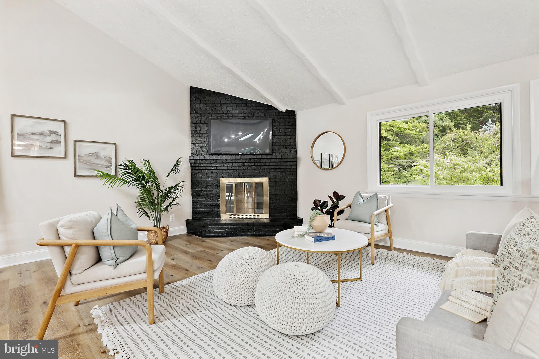 WOODCREST - Residential