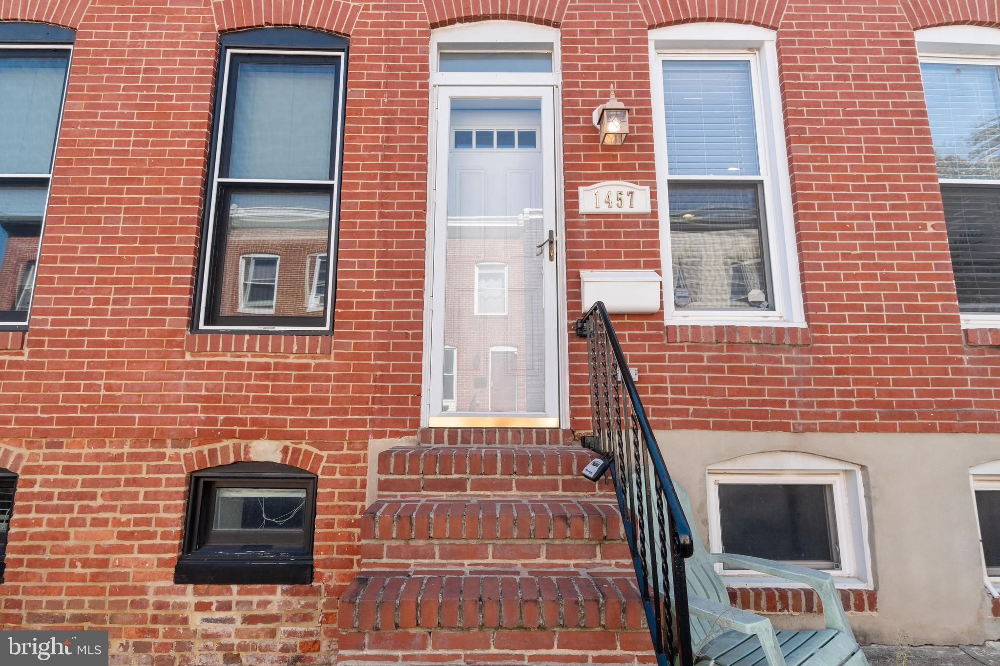 LOCUST POINT - Residential