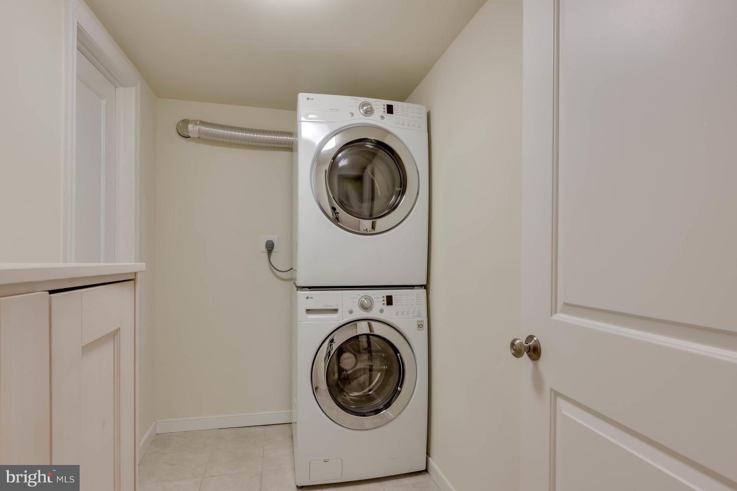 ANNAPOLIS ROADS - Residential