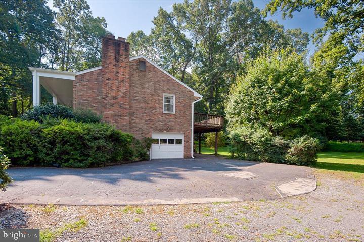 VALE SPRING WOODS - Residential