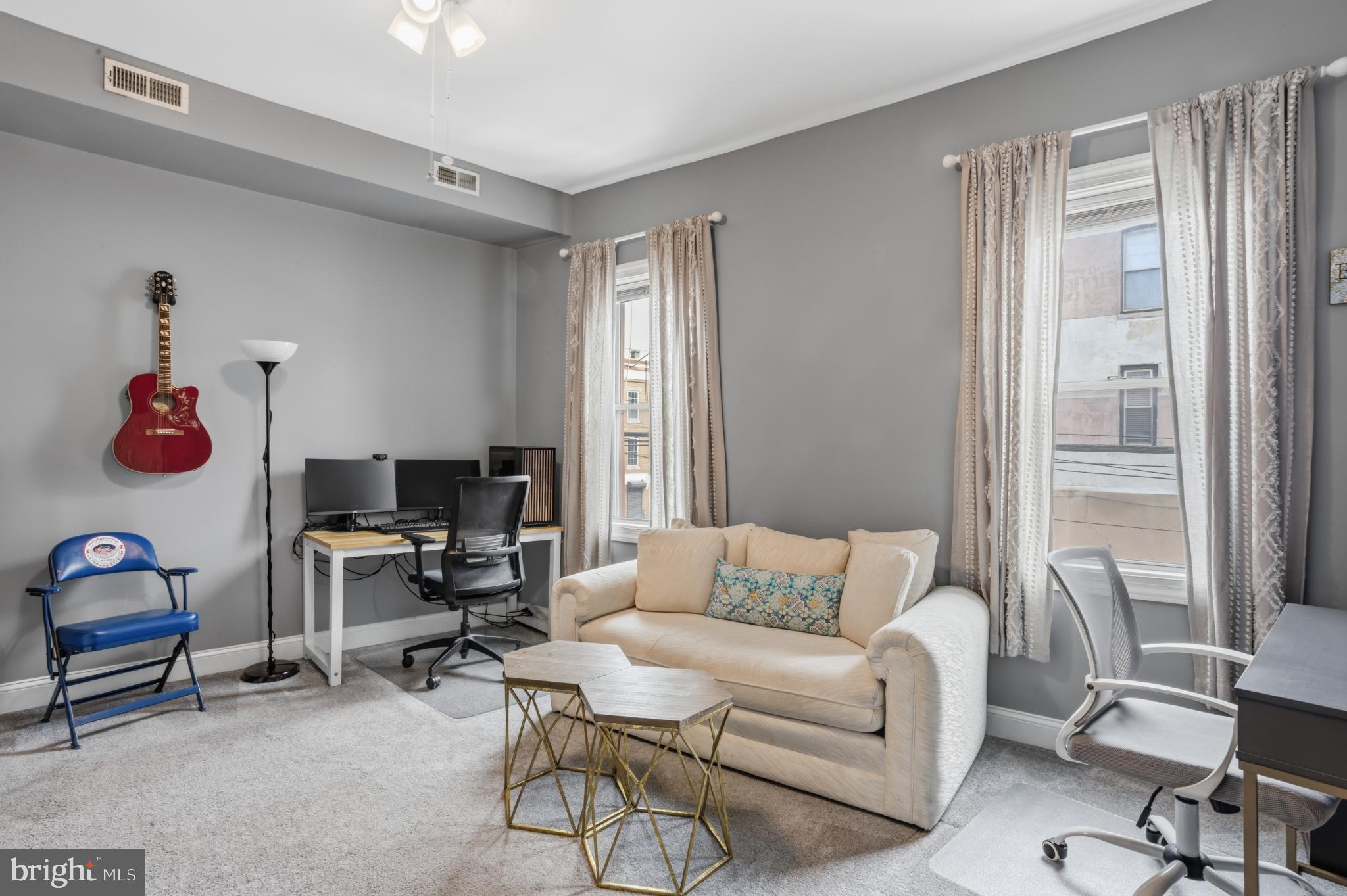 PHILADELPHIA - Residential