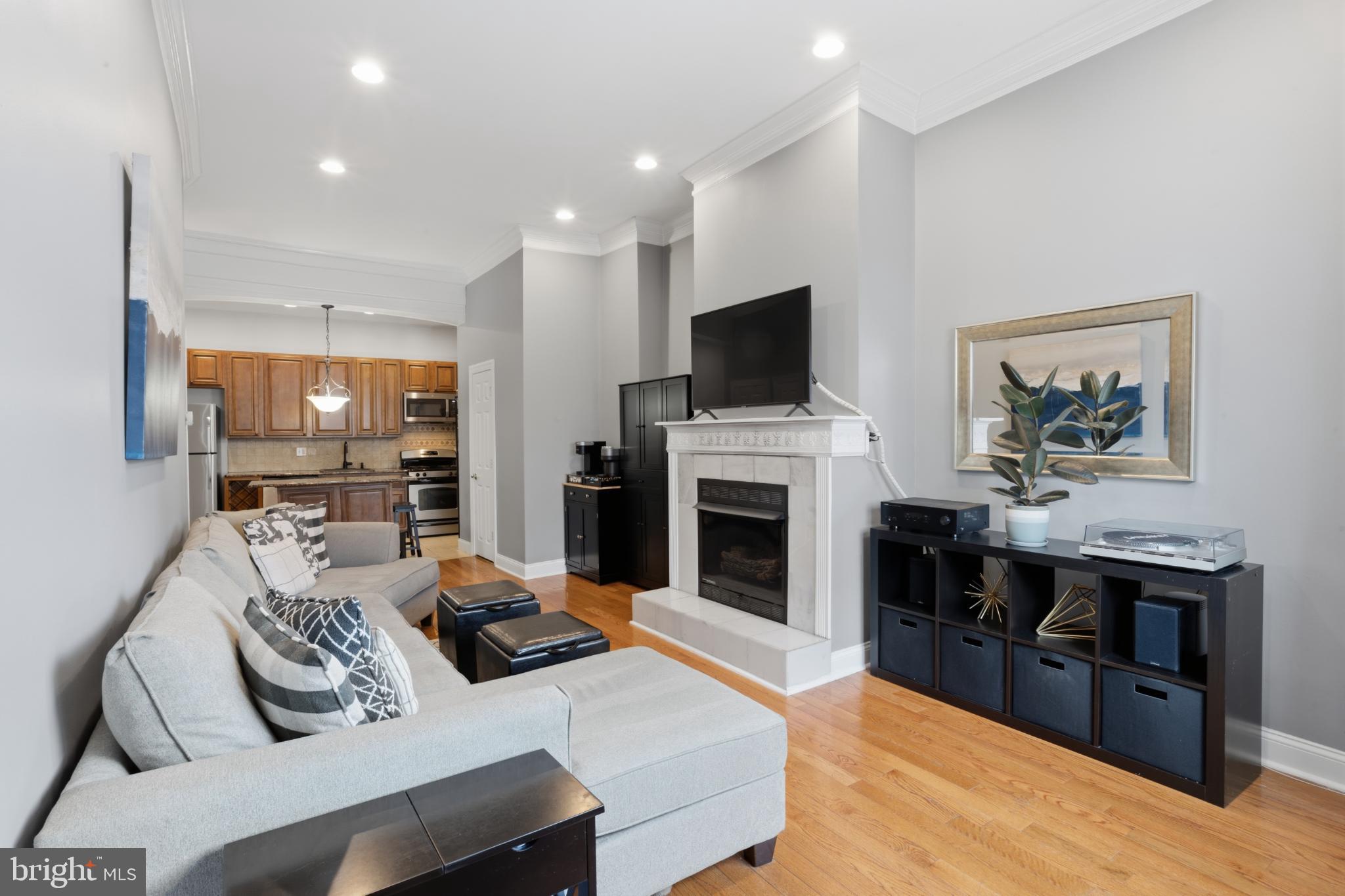 PHILADELPHIA - Residential