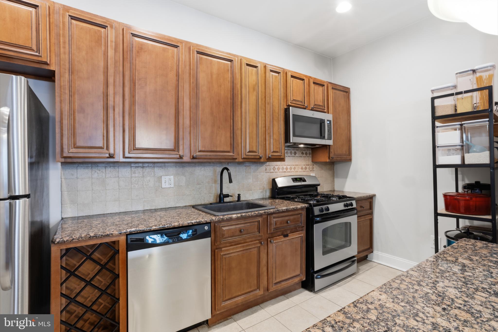 PHILADELPHIA - Residential