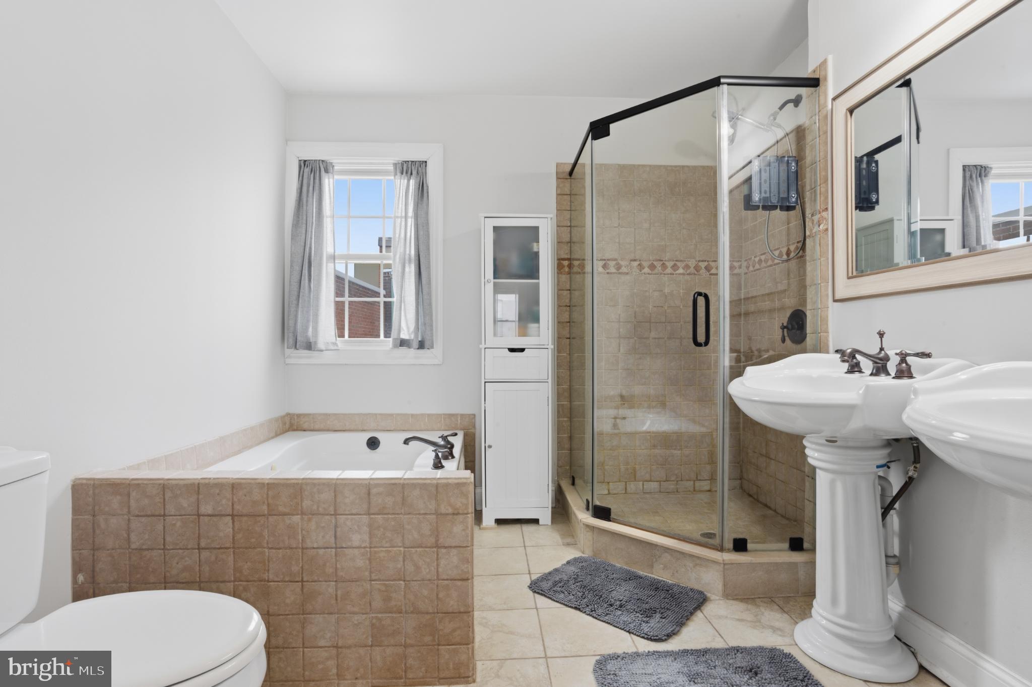 PHILADELPHIA - Residential