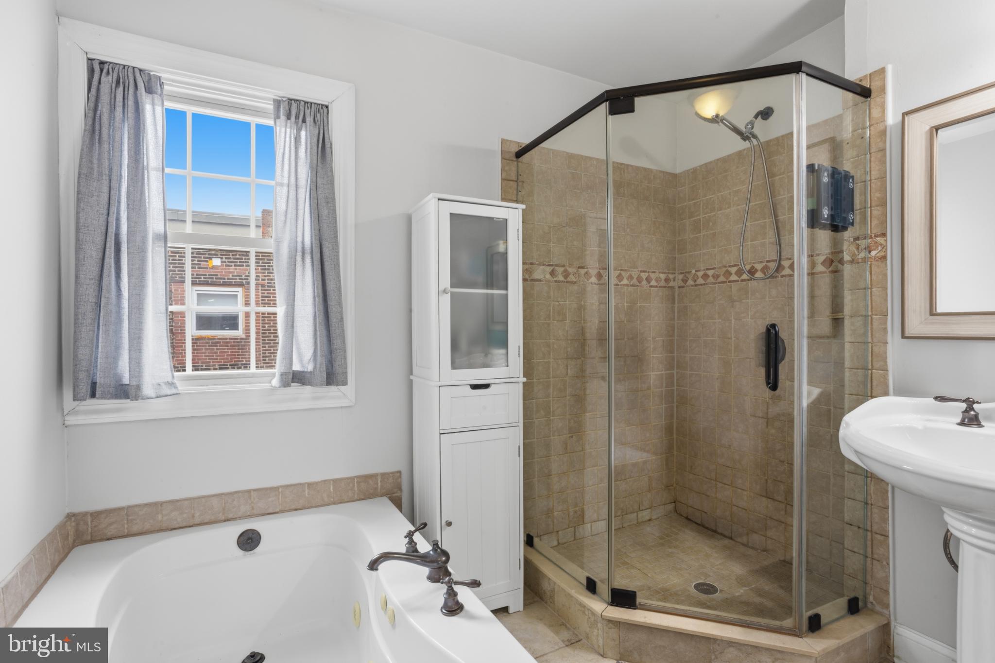 PHILADELPHIA - Residential