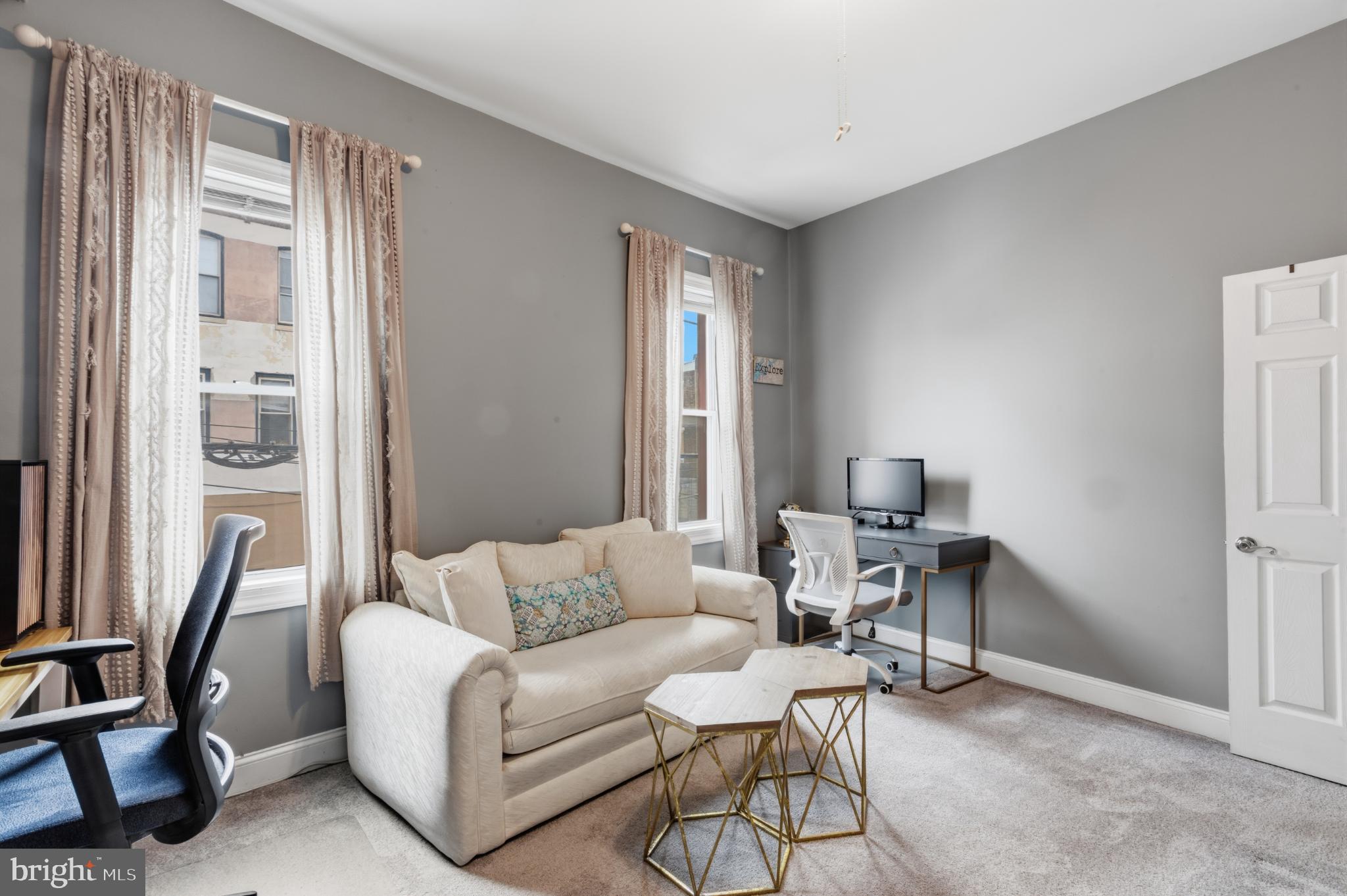 PHILADELPHIA - Residential