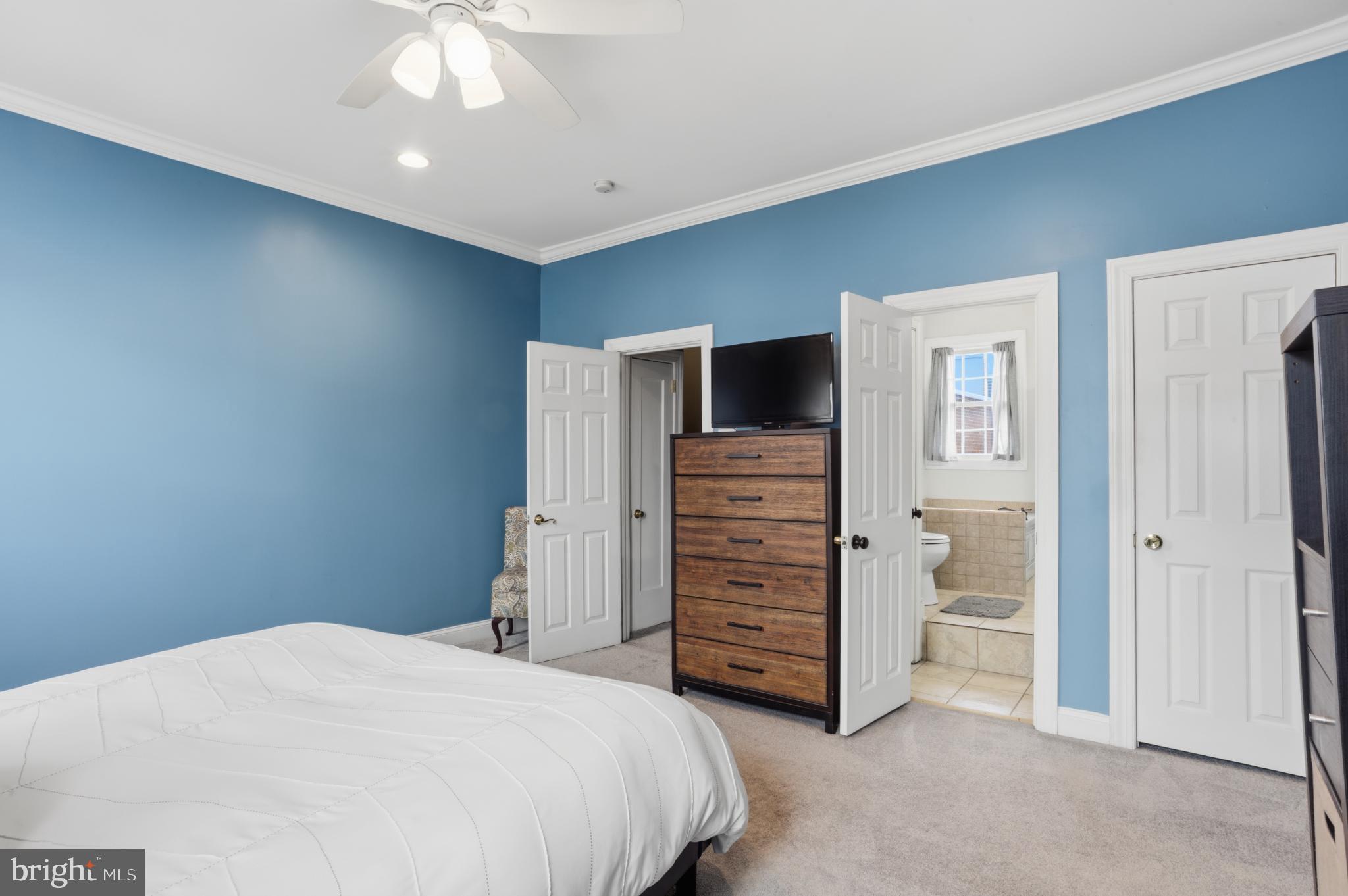 PHILADELPHIA - Residential