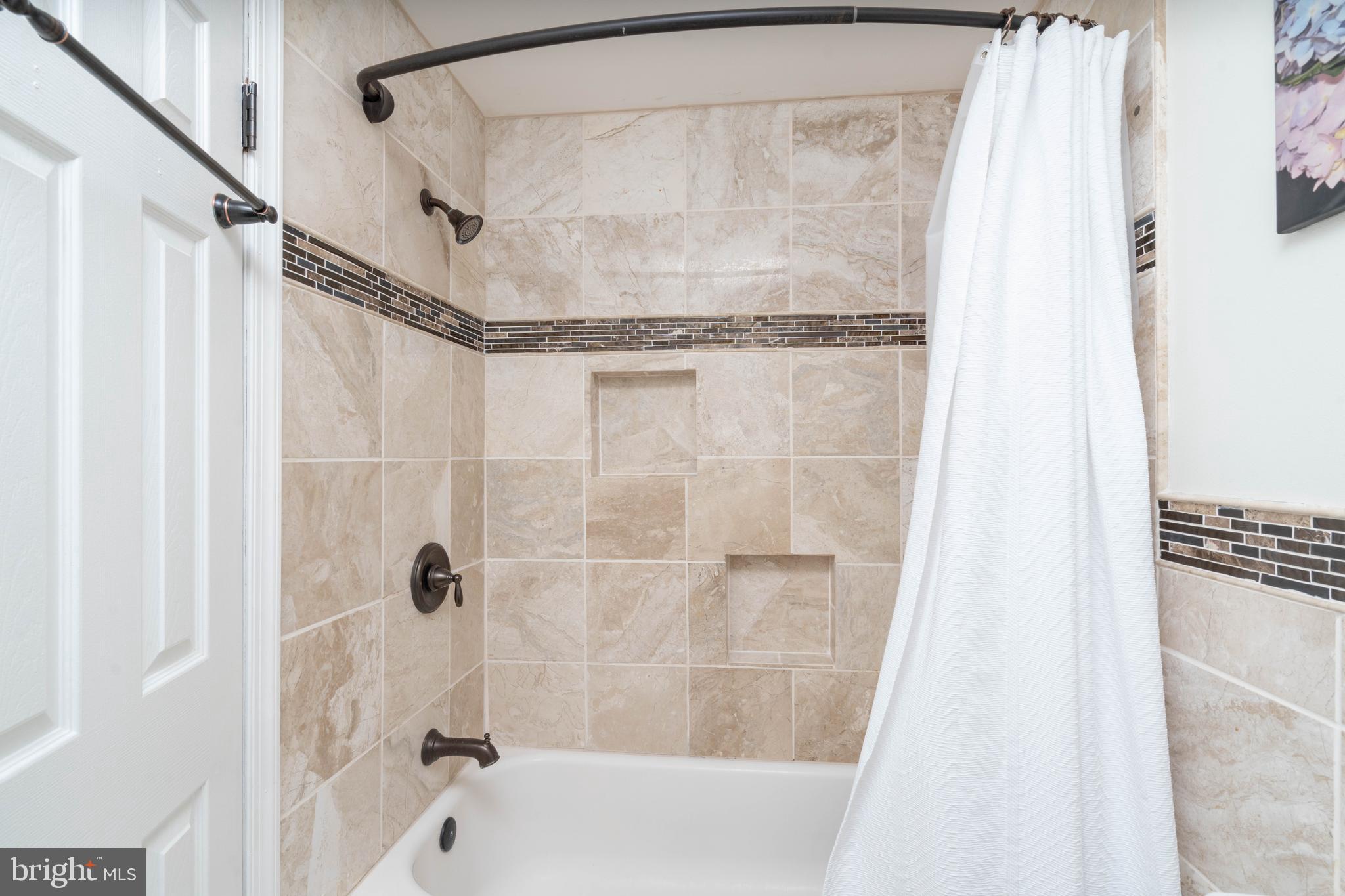 WASHINGTON VIL - Residential