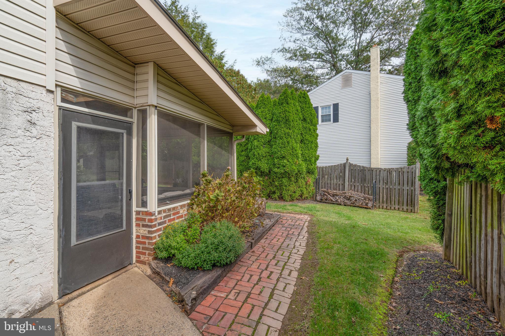 WASHINGTON VIL - Residential