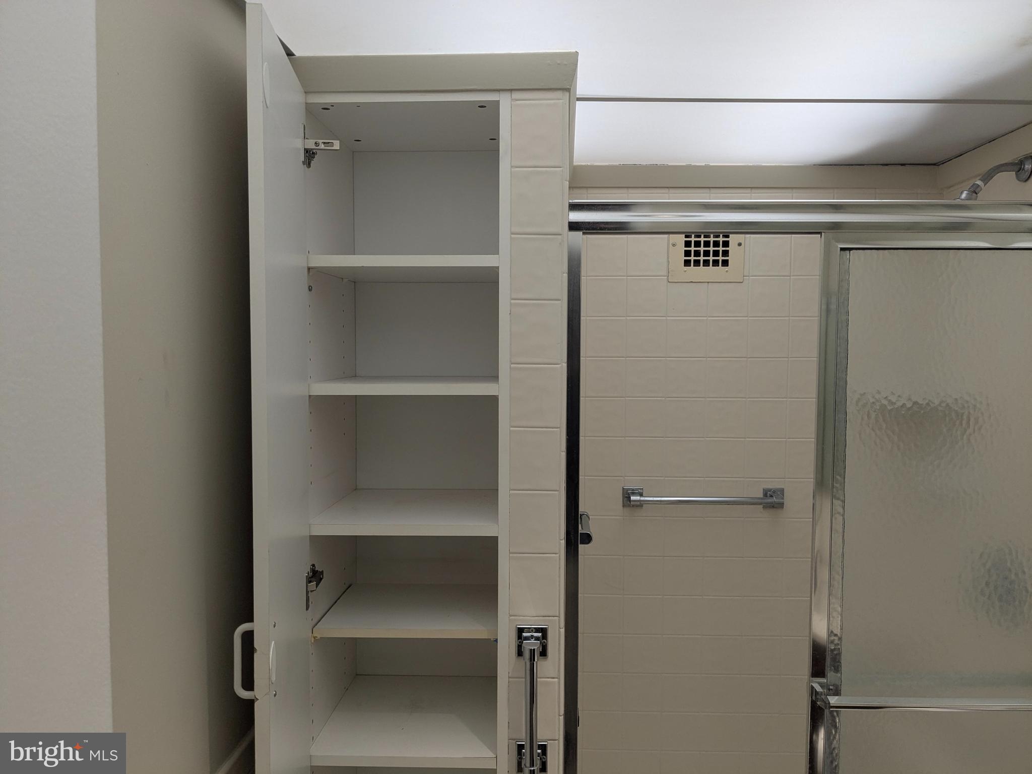 GREEN HILL - Residential