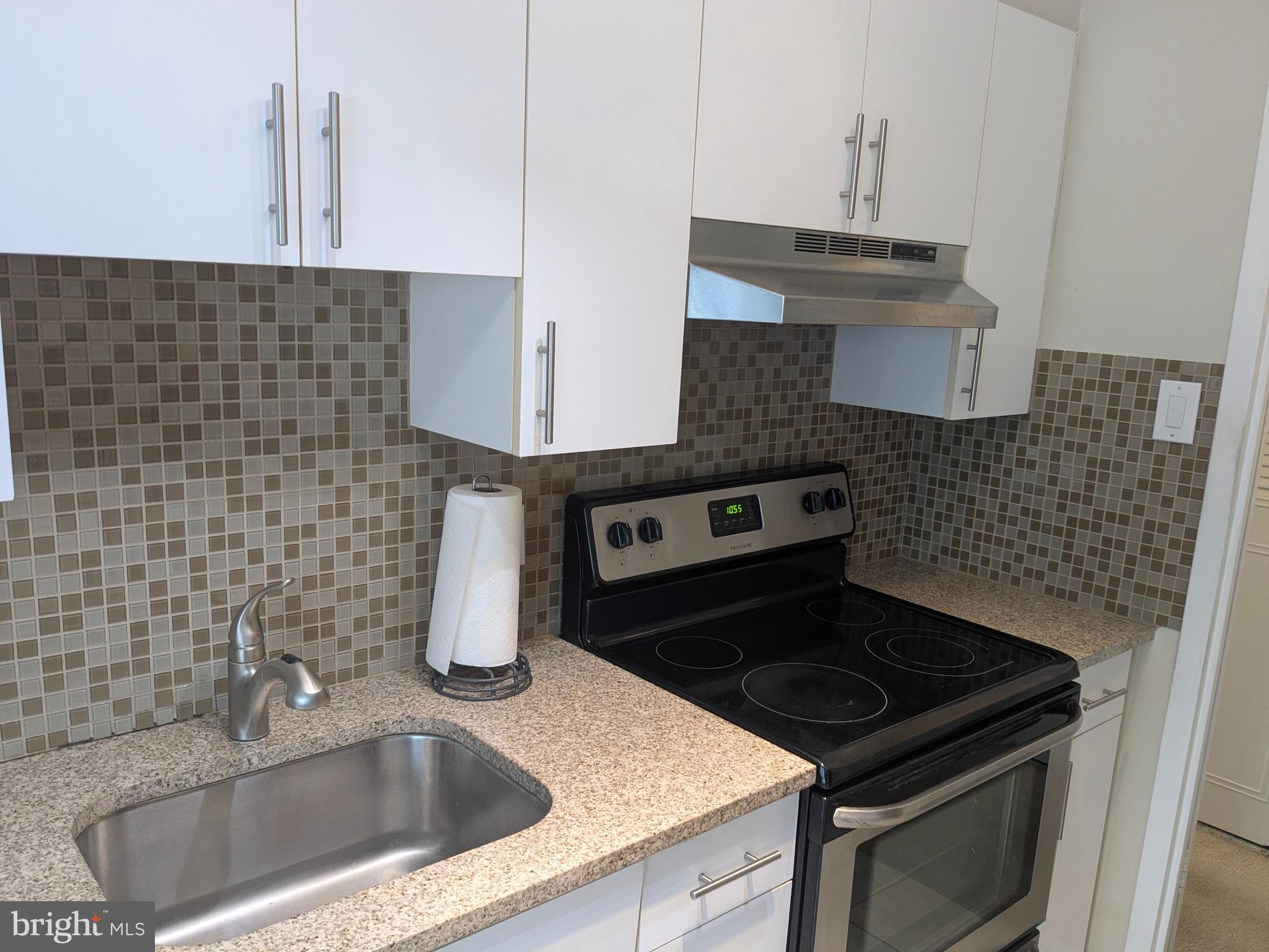 GREEN HILL - Residential