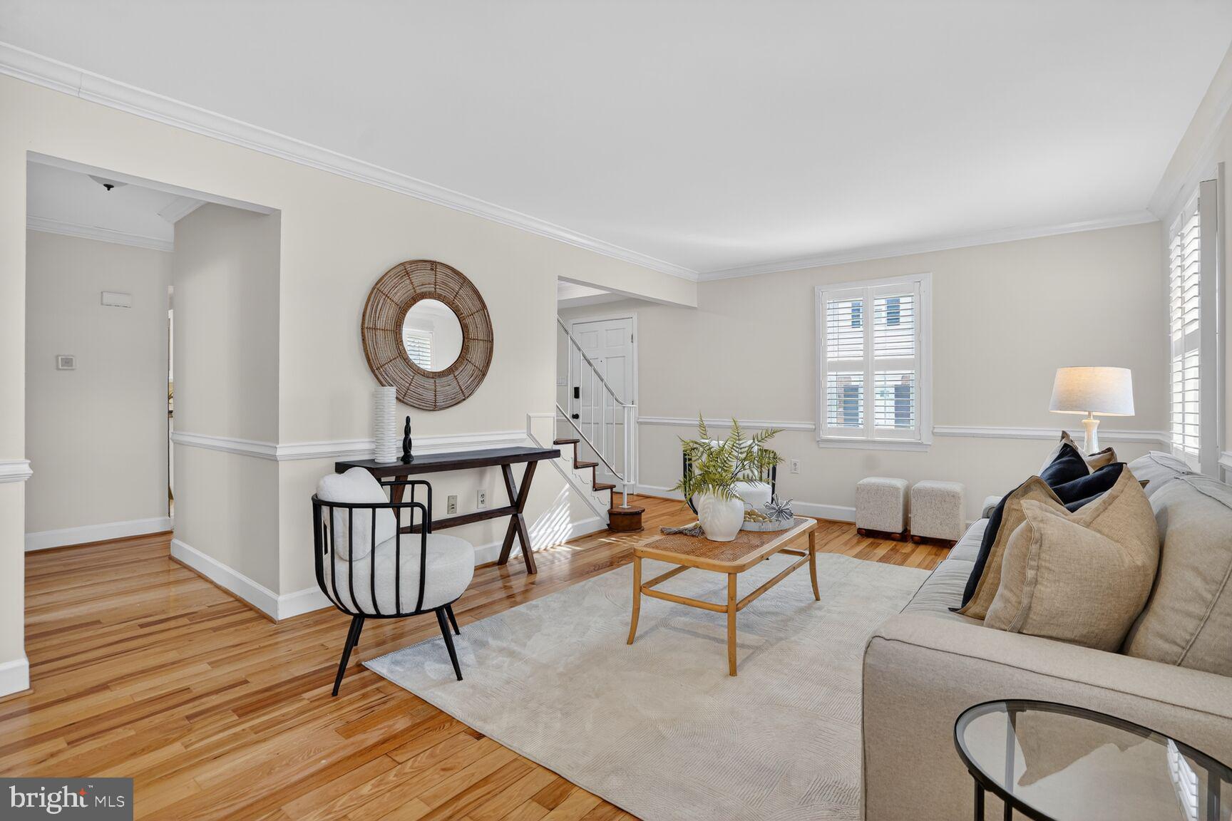 HERITAGE SQUARE - Residential